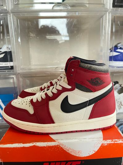 Nike Air Jordan 1 High OG "Lost & Found/Chicago"