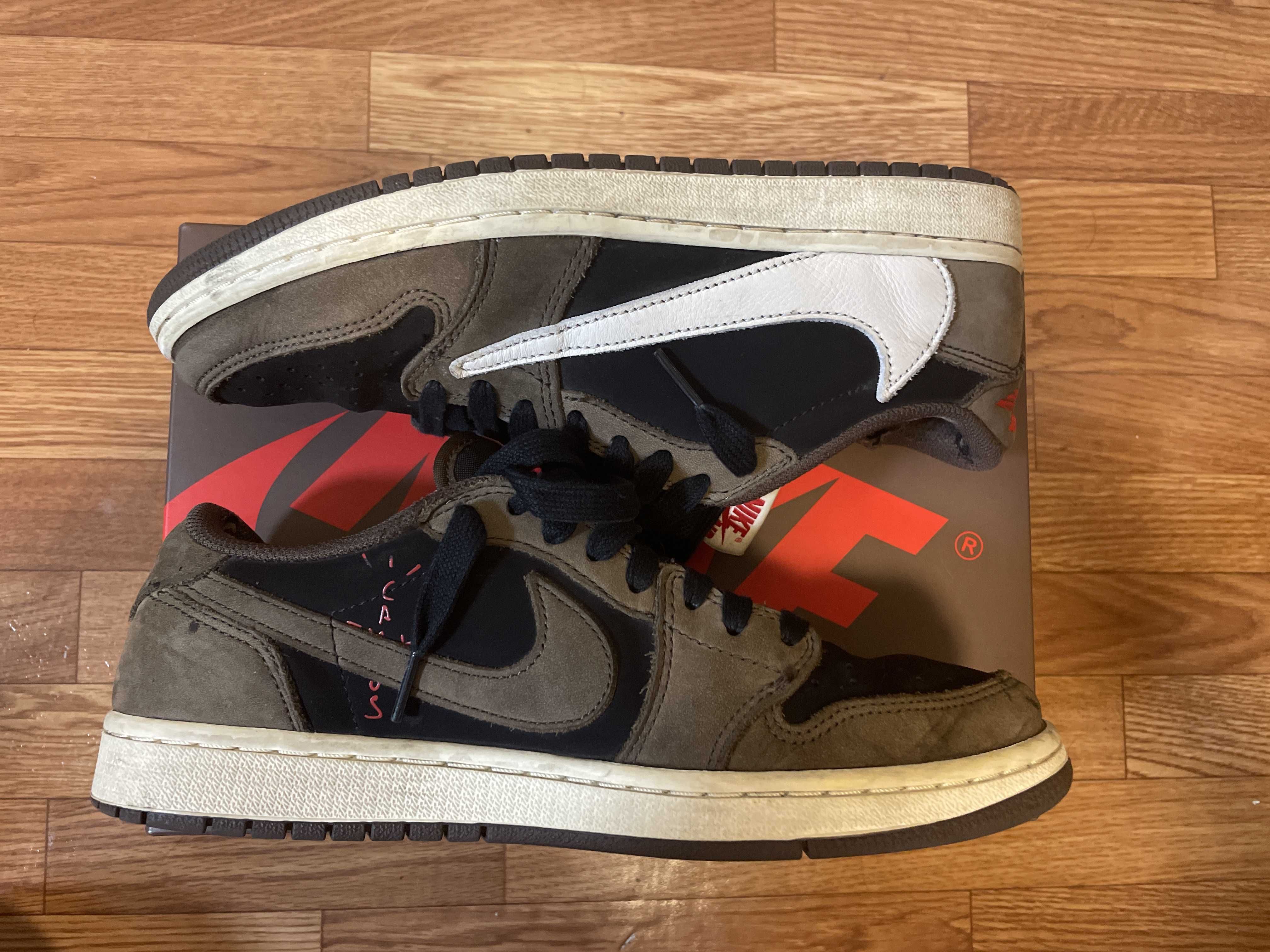 Travis Scott × Nike Air Jordan 1 Low OG SP-T  "Black/Dark Mocha"