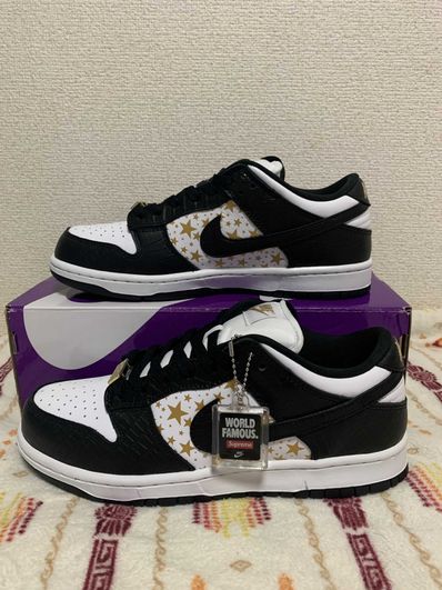 Supreme × Nike SB Dunk Low OG QS Gold Stars "White/Black"