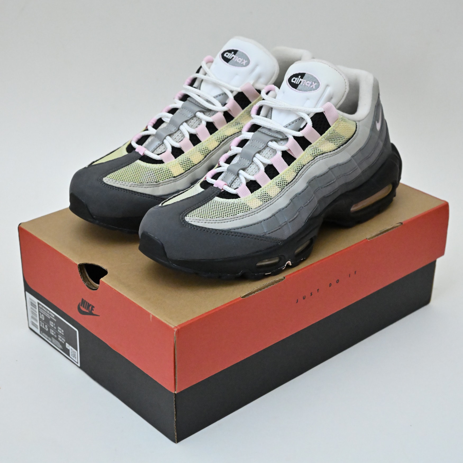 Nike Air Max 95 "Gunsmoke/Pink Foam"