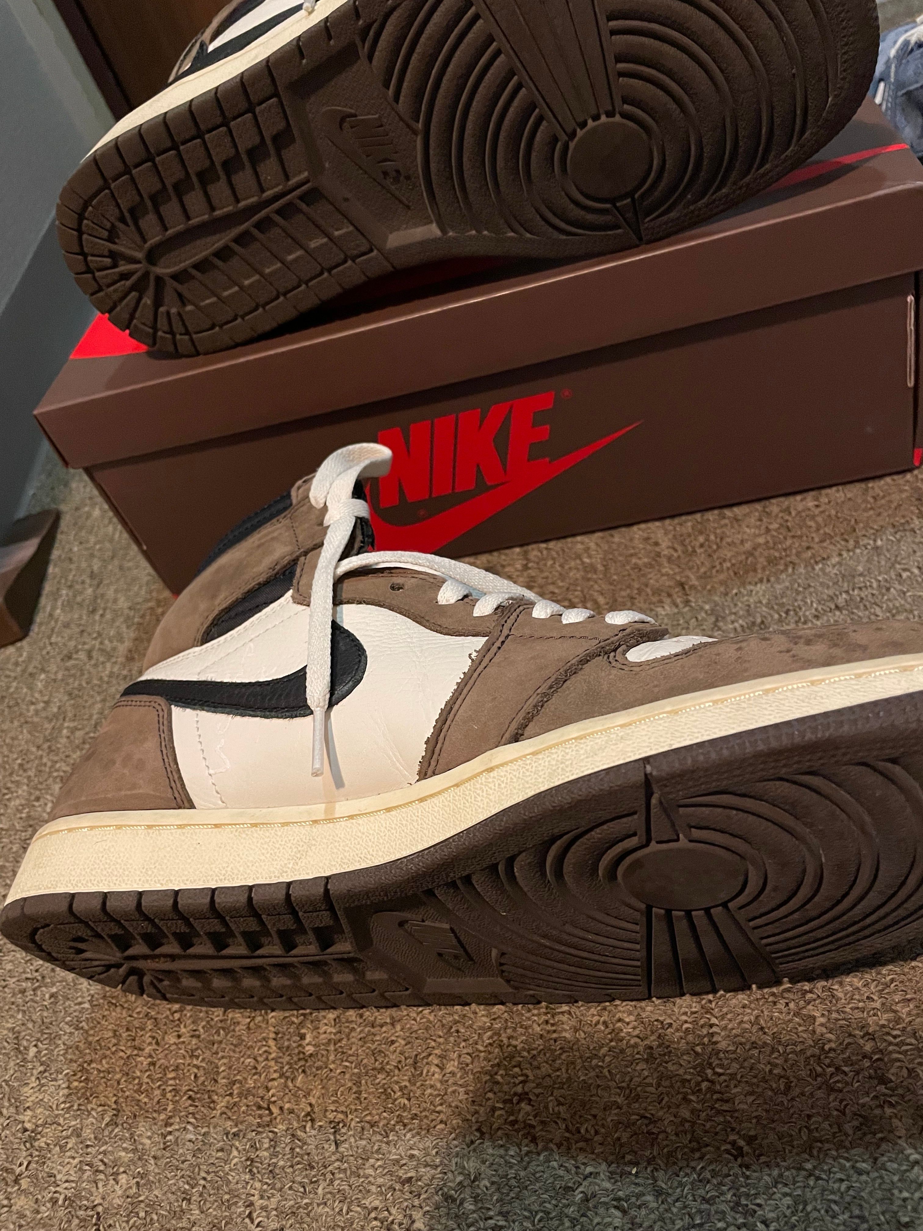 Travis Scott × Nike Air Jordan 1 Retro High OG TS SP "Sail/Dark Mocha"