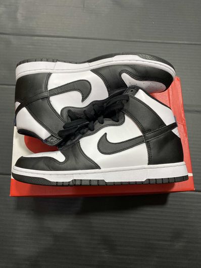 Nike Dunk High "Black and White"