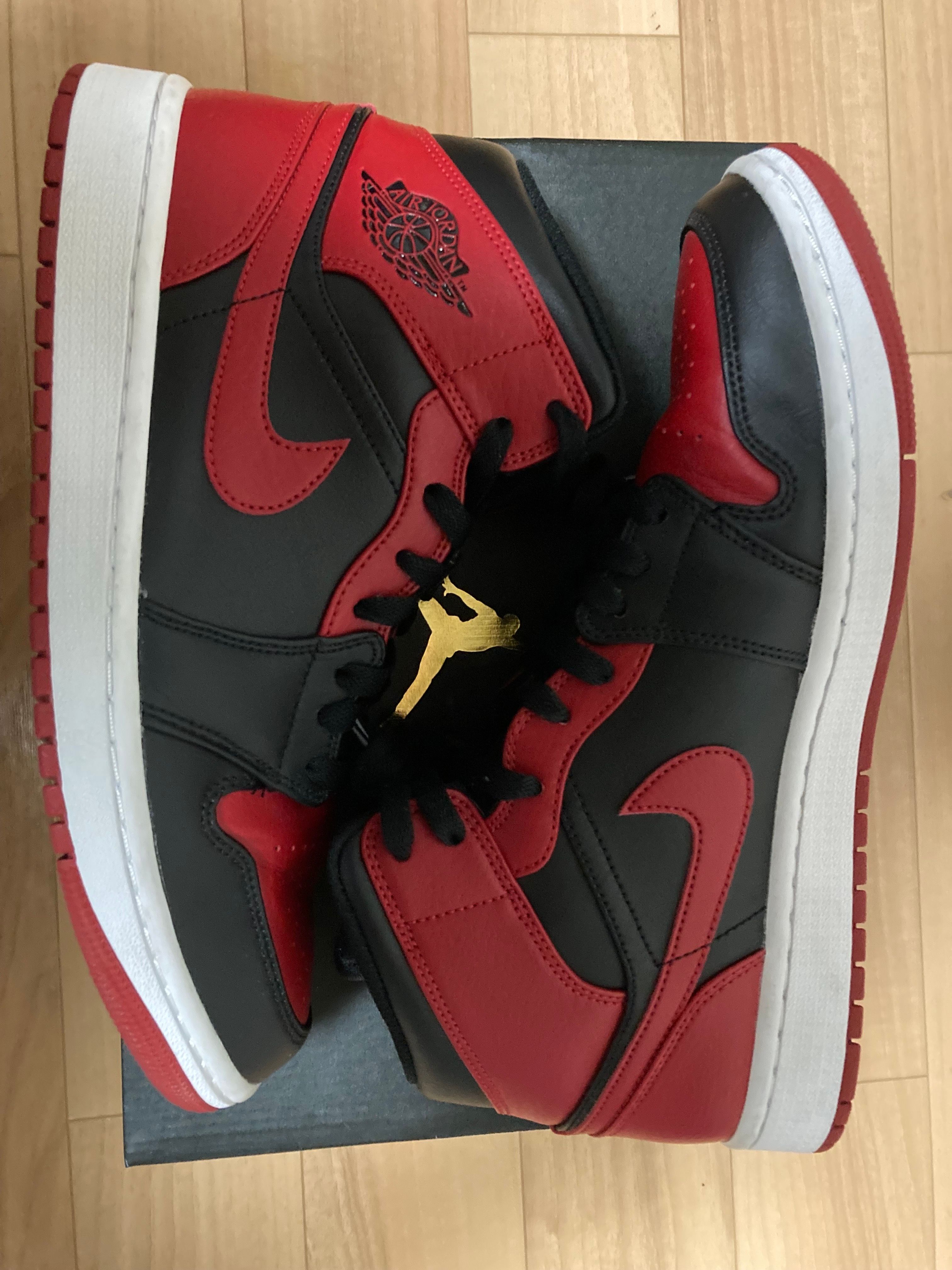 Nike Air Jordan 1 Mid "Bred"