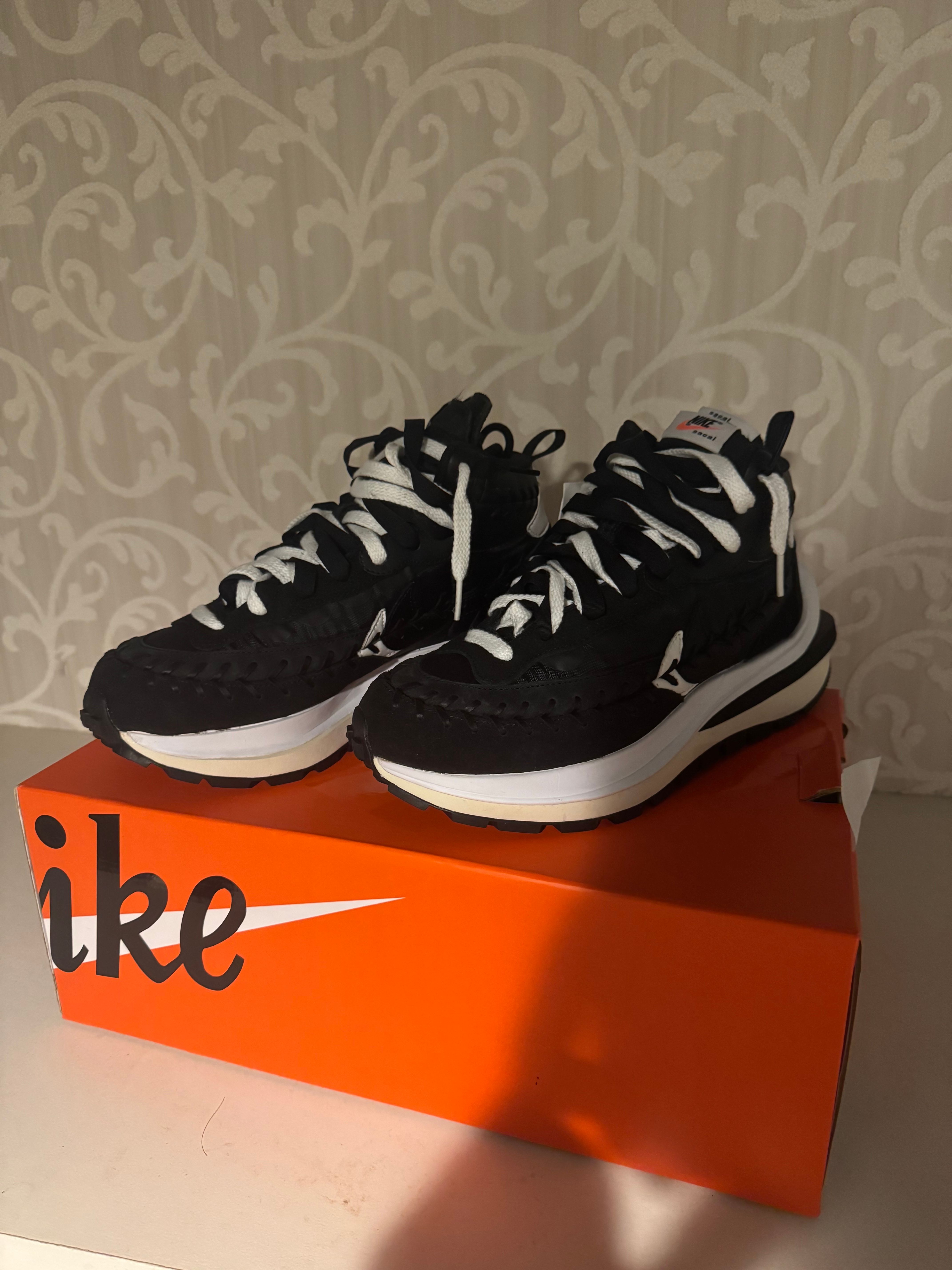 Jean-Paul Gaultier × sacai × Nike Vapor Waffle "Black/Black-White"