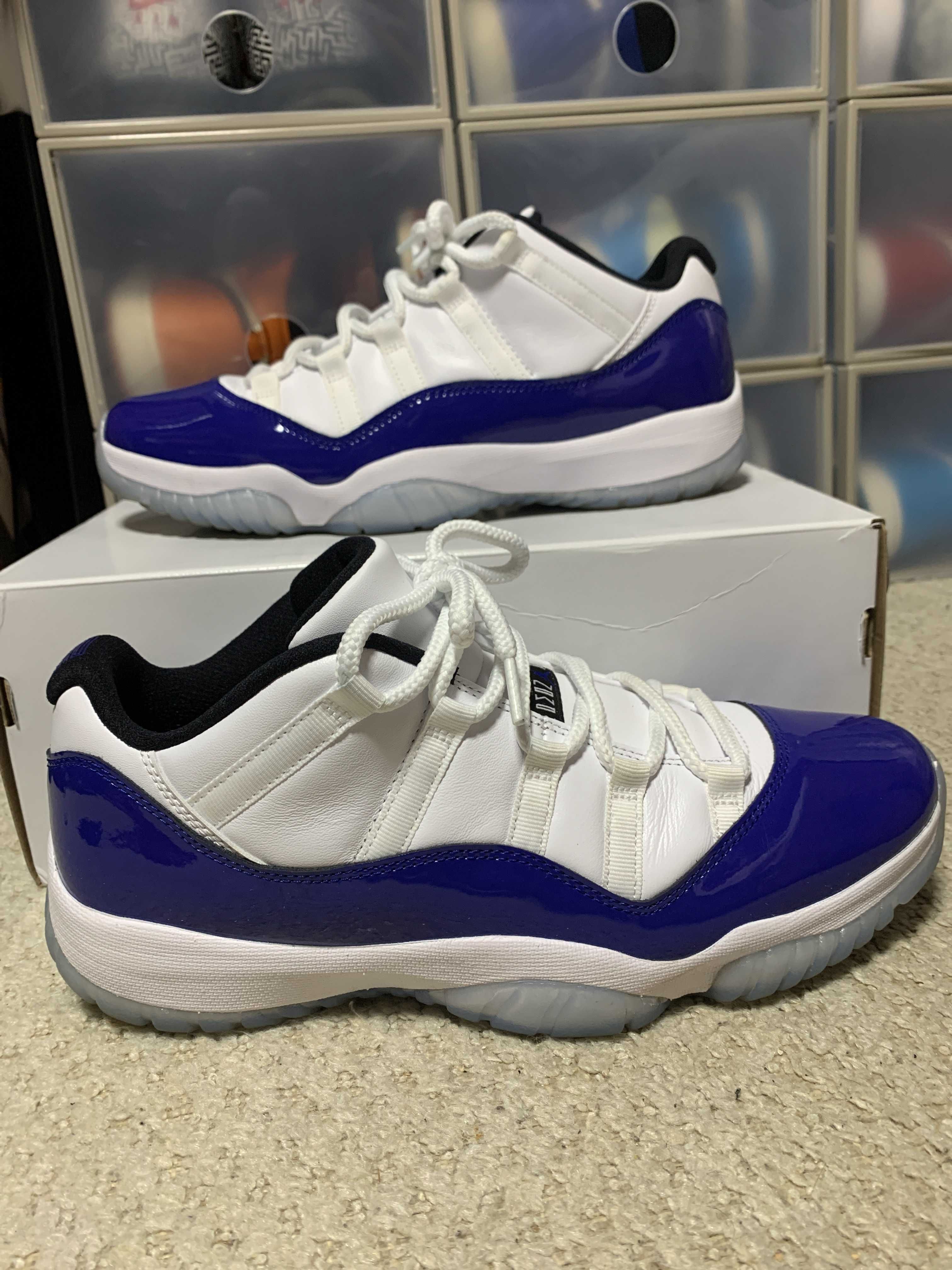  NIKE Women's AIR JORDAN 11 LOW "CONCORD SKETCH"