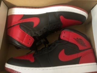 Nike Air Jordan 1 Mid "Bred"