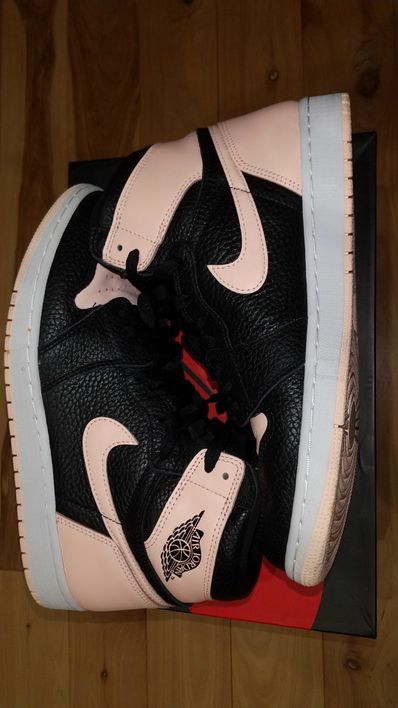 Nike Air Jordan 1 Retro High OG "Crimson Tint"