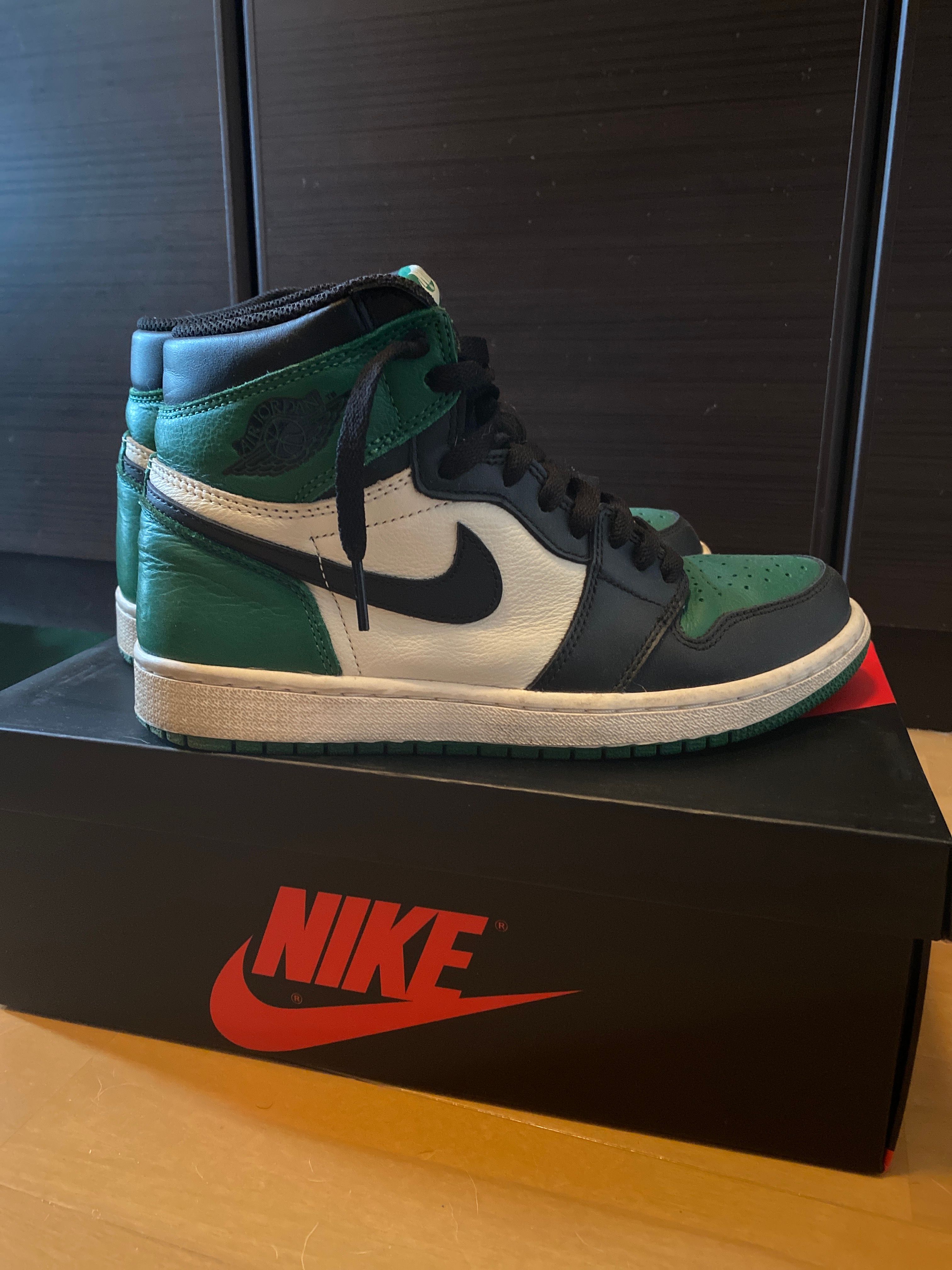 Nike Air Jordan 1 Retro High OG "Pine Green"(2018)