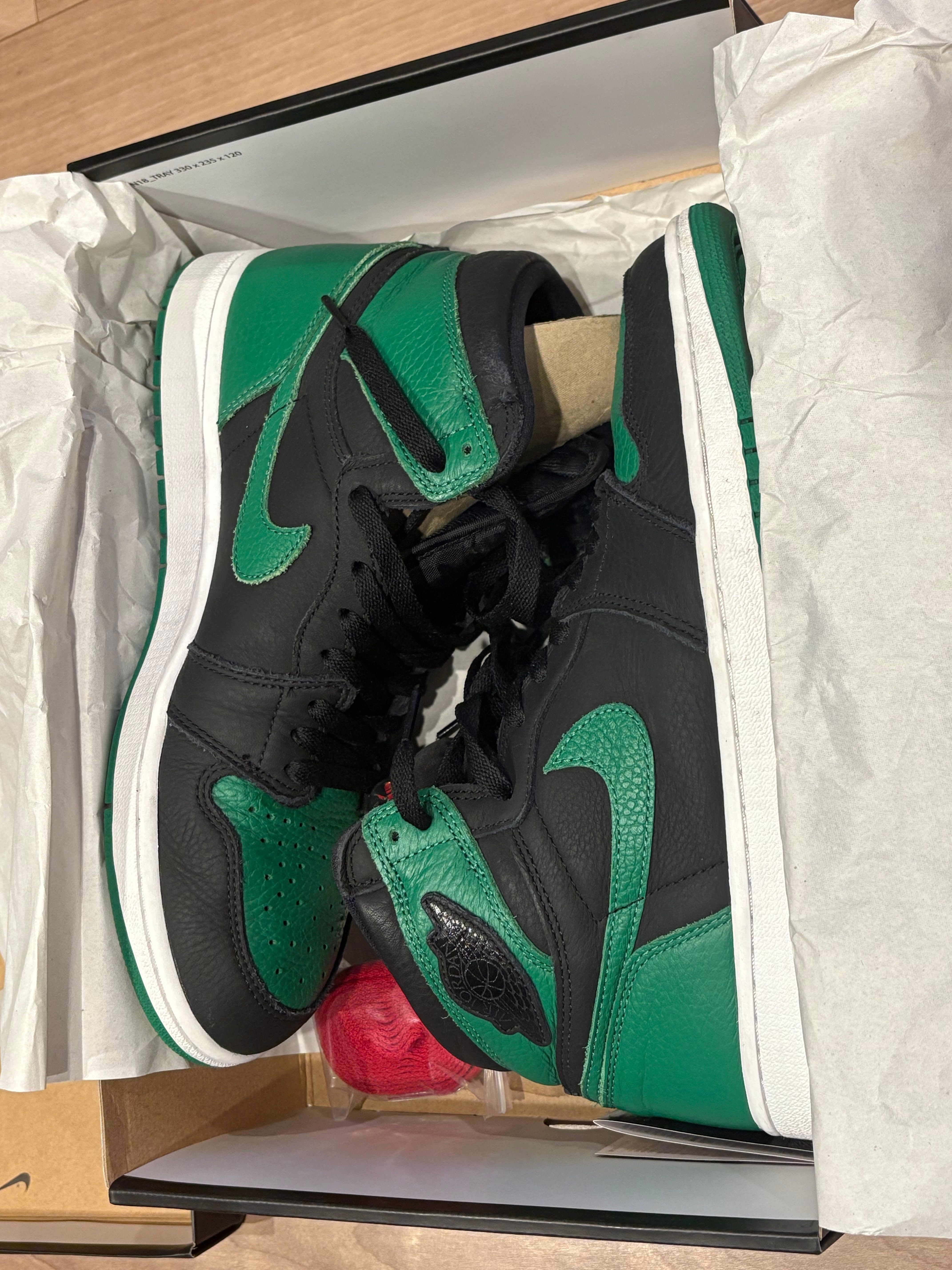 Nike Air Jordan 1 Retro High OG "Black/Pine Green" (2020)