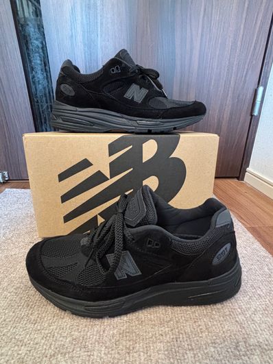 New Balance 991V2 "Triple Black"