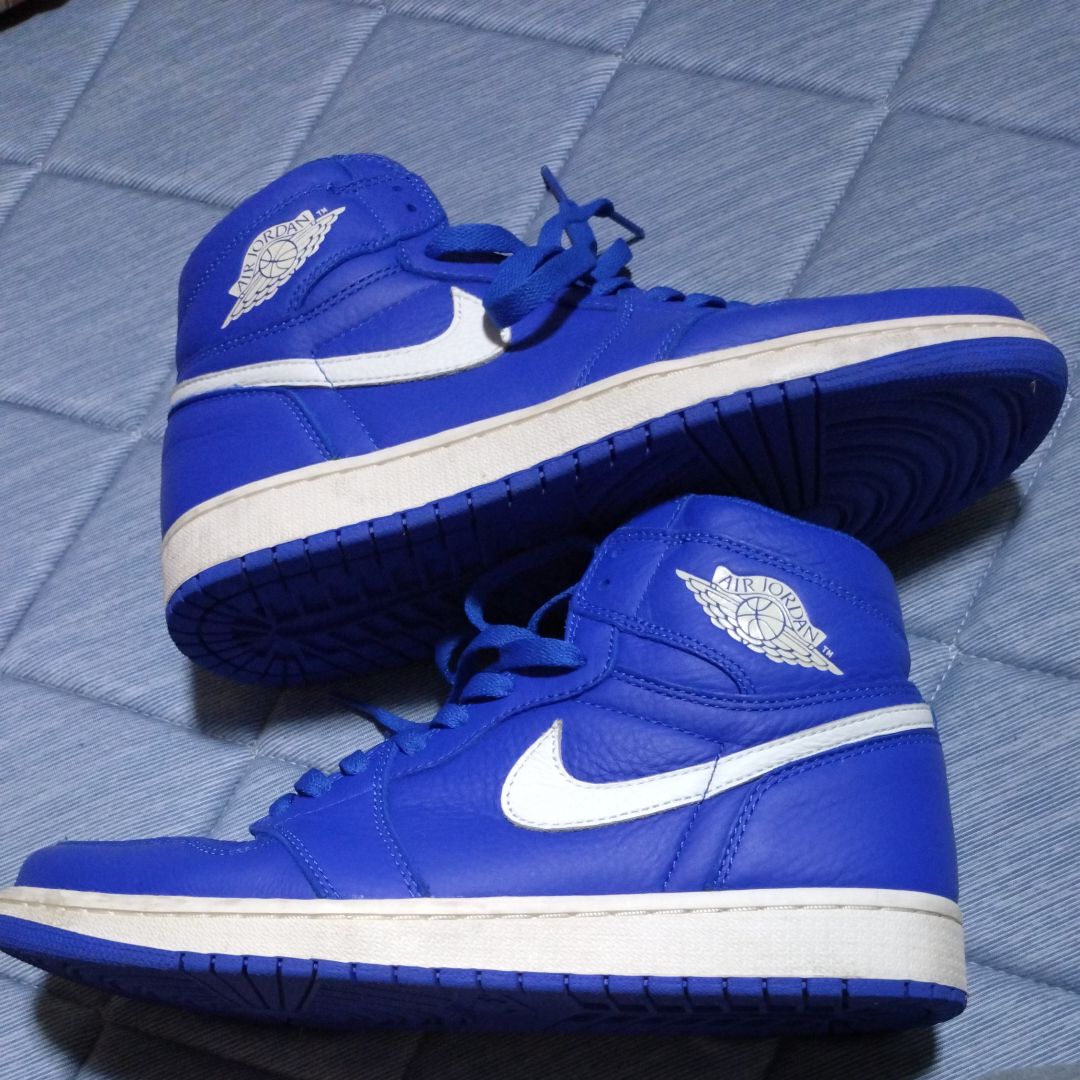 NIKE AIR JORDAN 1 RETRO HIGH "HYPER ROYAL"