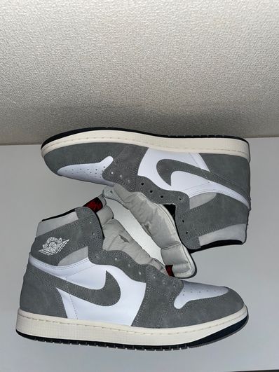 Nike Air Jordan 1 Retro High OG "Black and Smoke Grey"