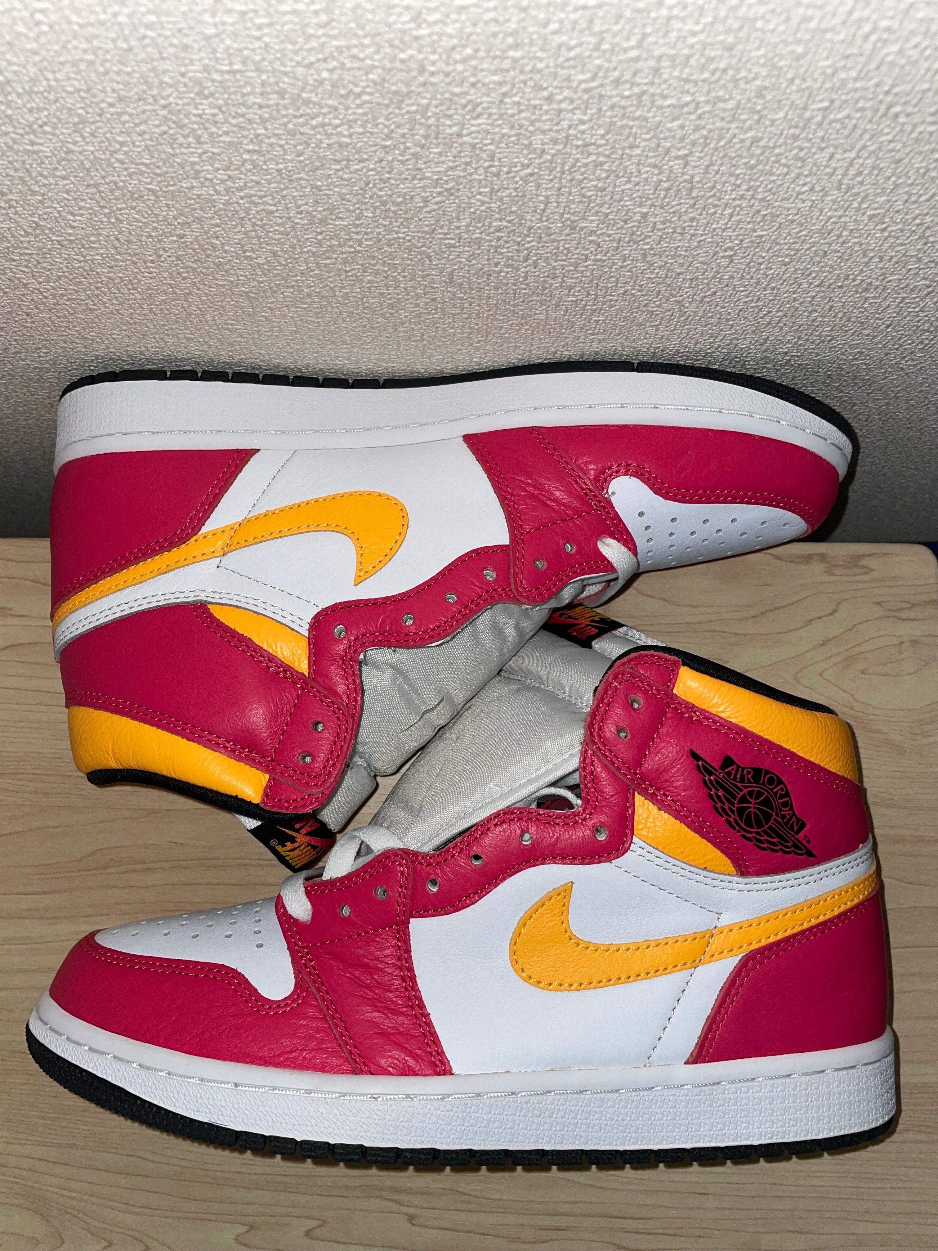 Nike Air Jordan 1 High OG "Light Fusion Red"