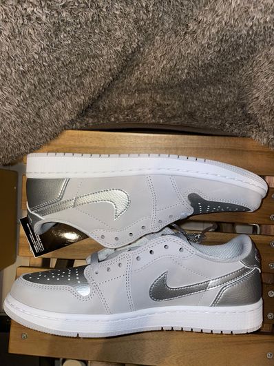 Nike Air Jordan 1 Retro Low OG "Silver"(no Briefcase)