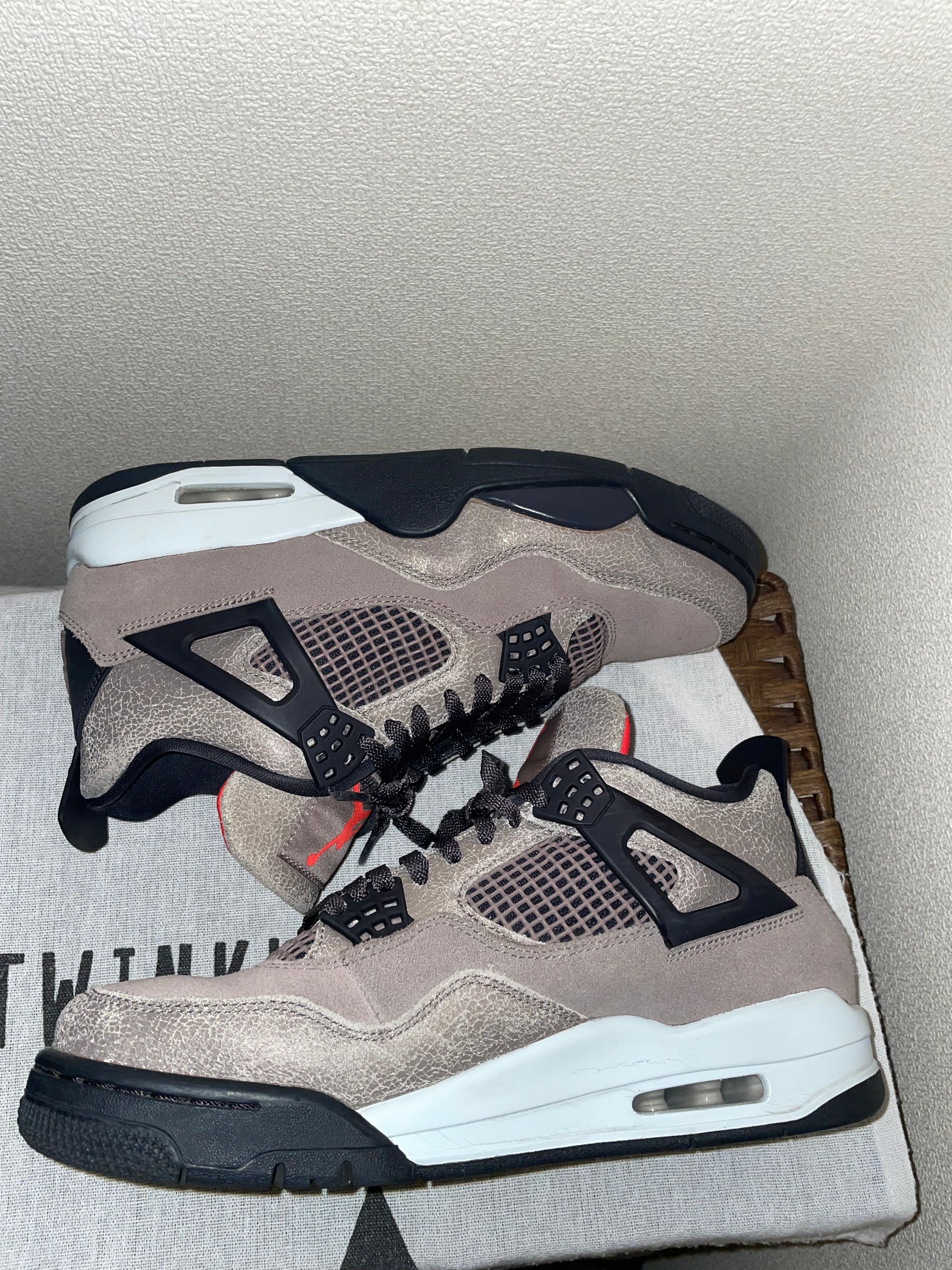 Nike Air Jordan 4 "Taupe Haze"   