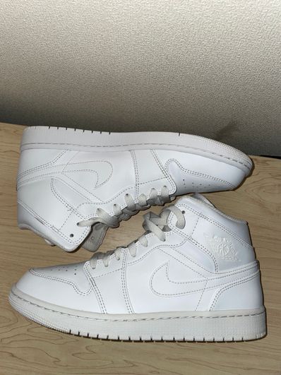 Nike Air Jordan 1 Mid "Triple White"
