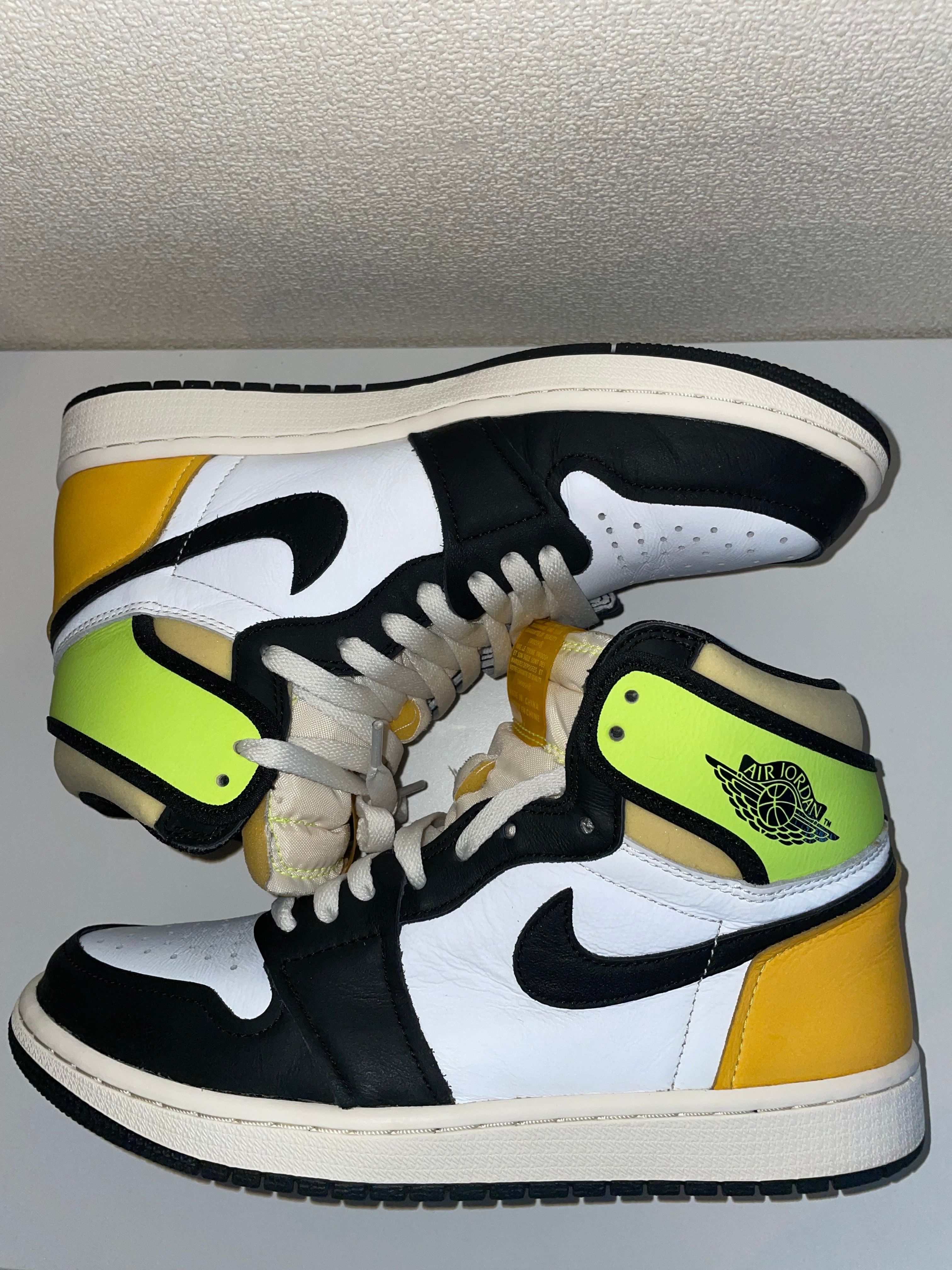 Nike Air Jordan 1 High OG "Volt Gold"