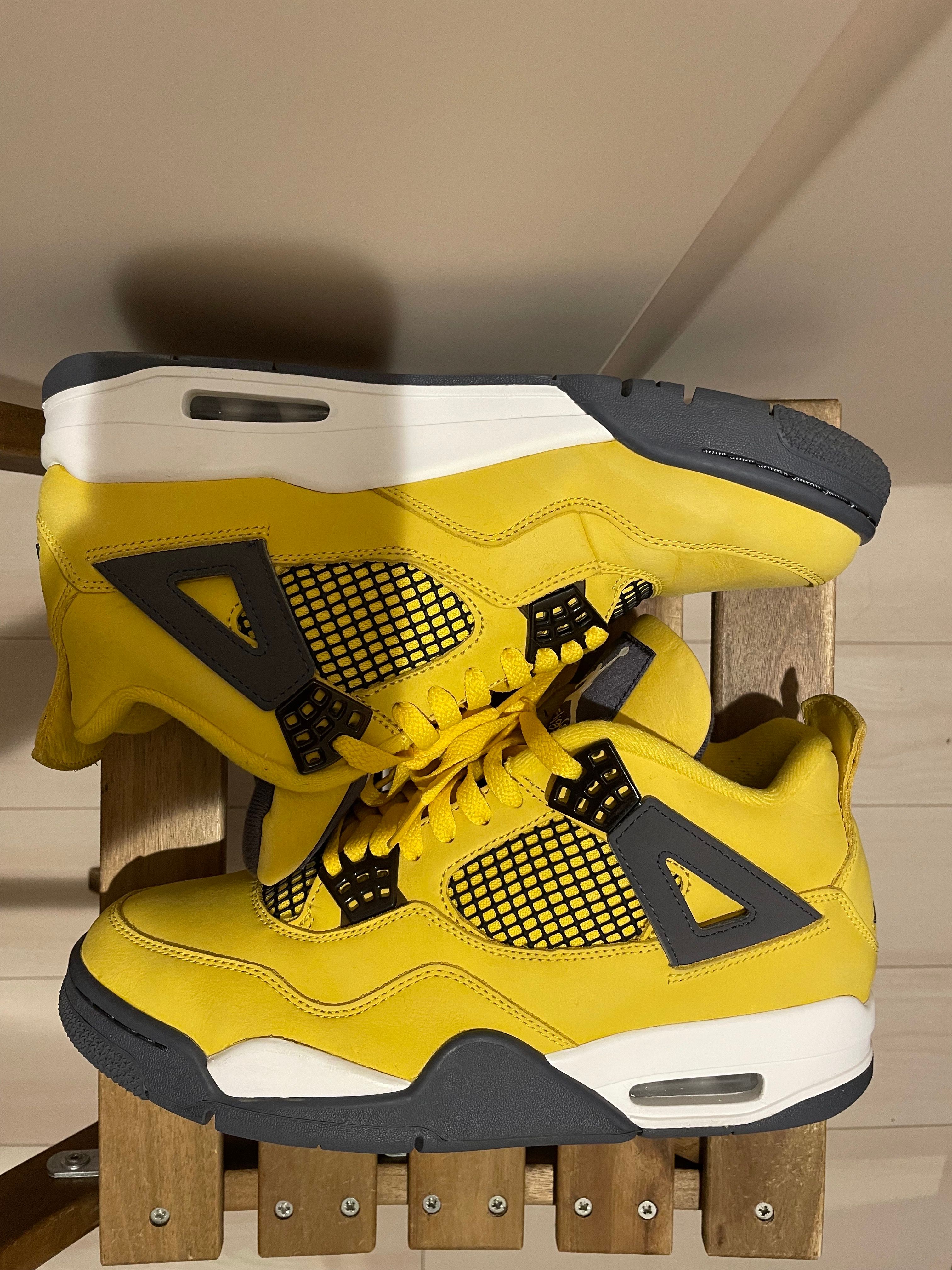 Nike Air Jordan 4 "Tour Yellow"