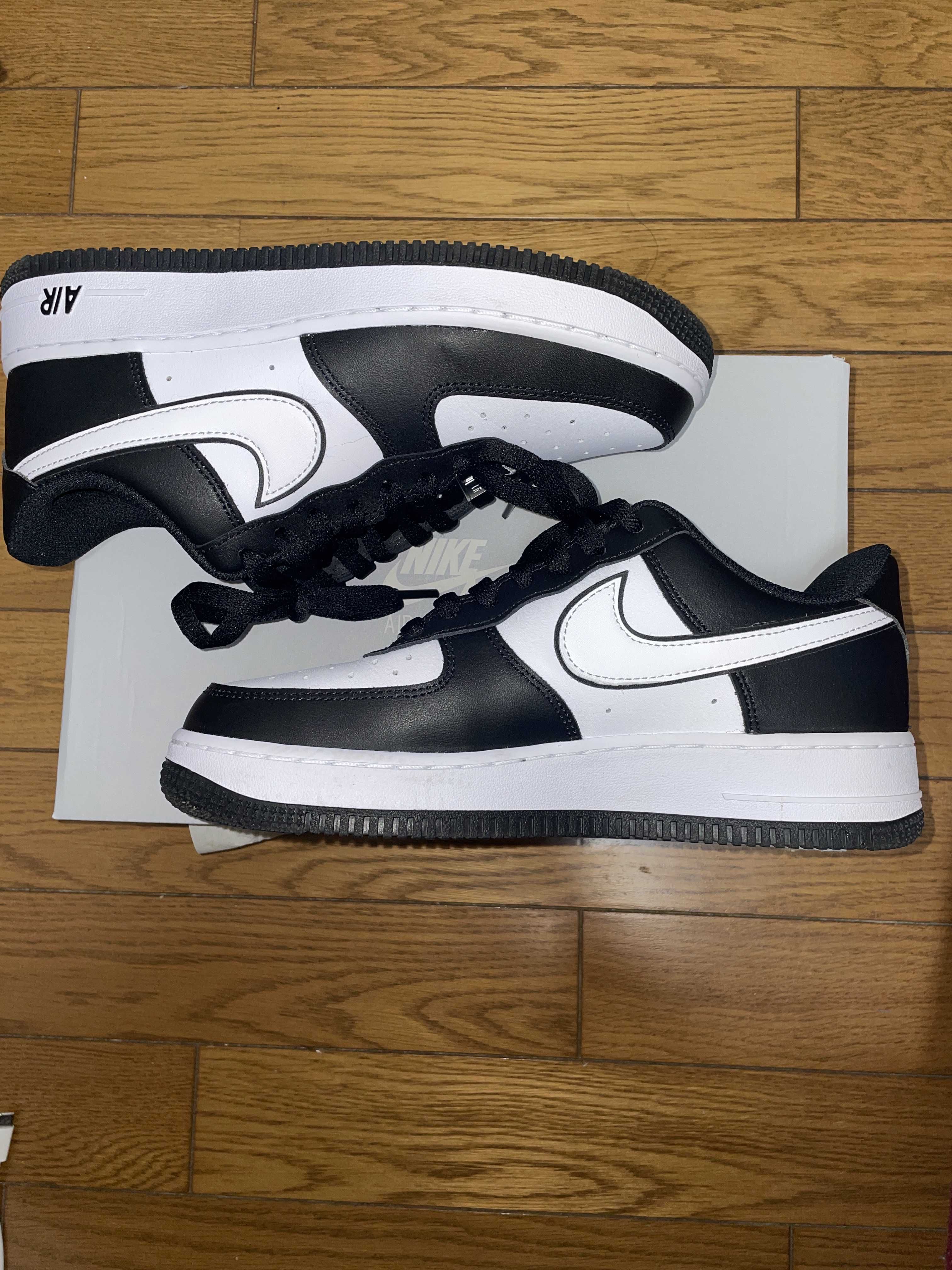 Nike Air Force 1 Low '07 "Black/Black/White"
