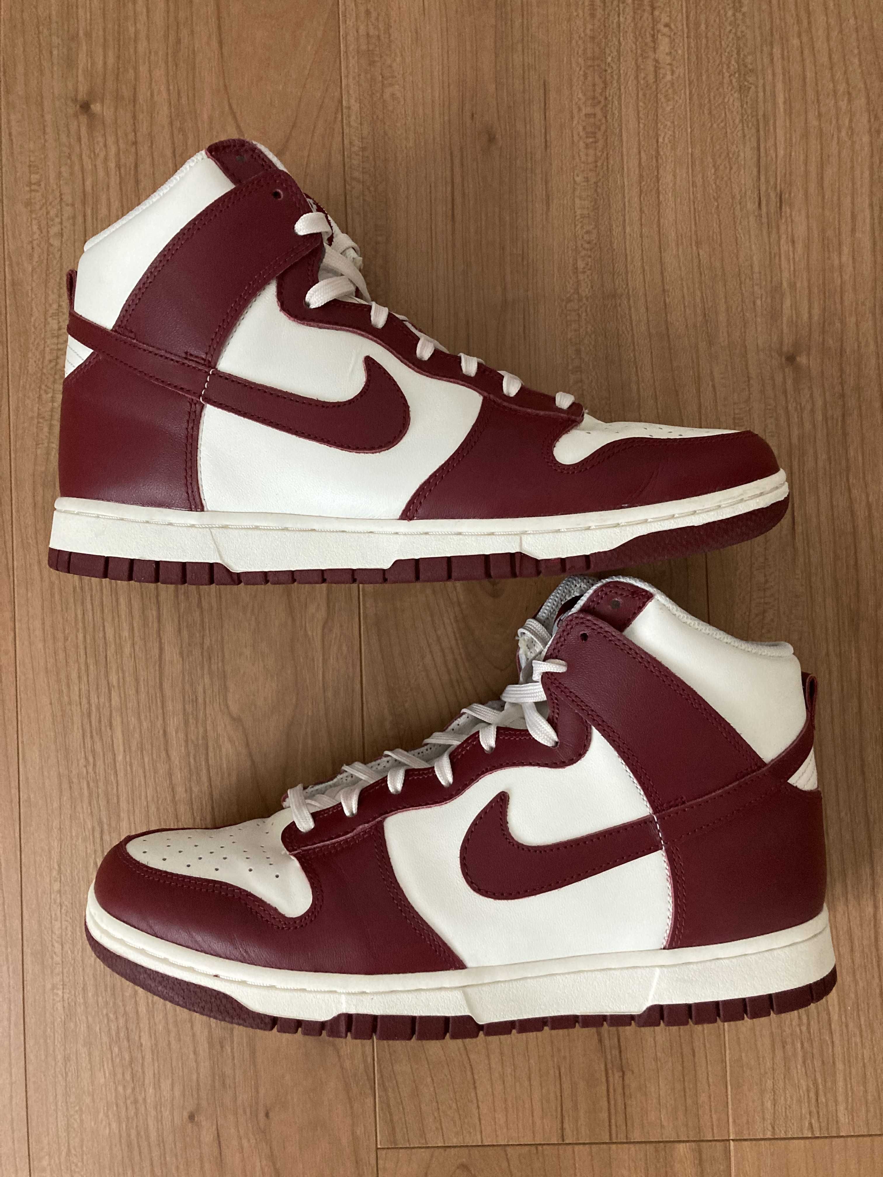 NIKE Women's DUNK HIGH "TEAM RED"