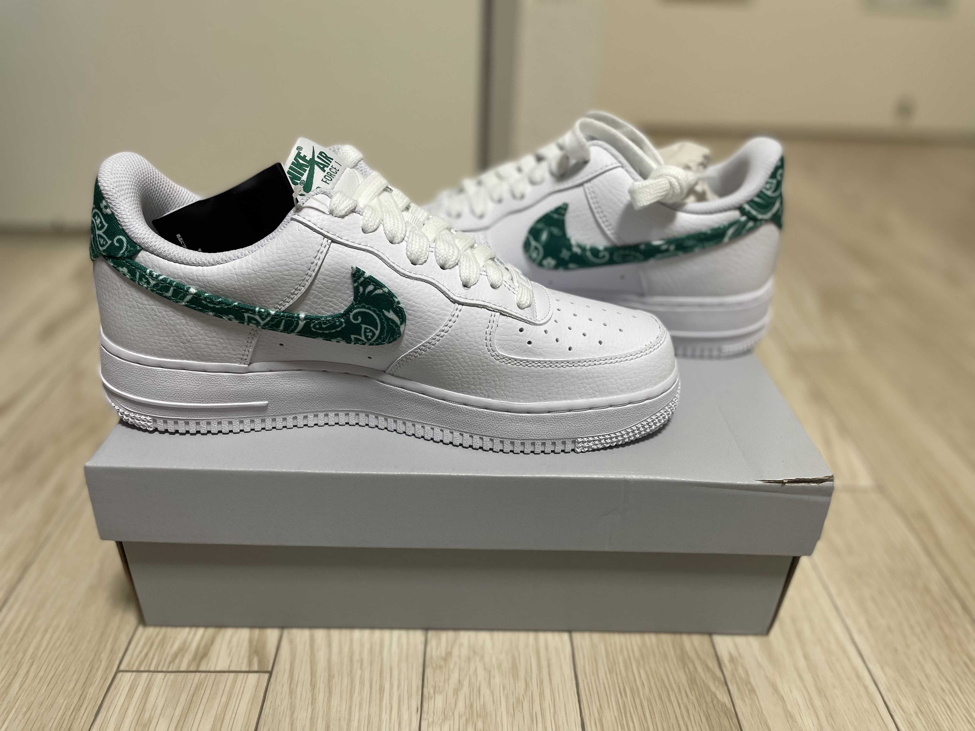 Nike Women's Air Force 1 Low '07 Essential "Green Paisley"