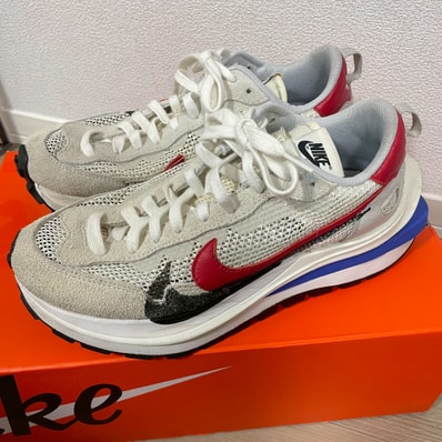 sacai × Nike Vapor Waffle "Royal Fuchsia"