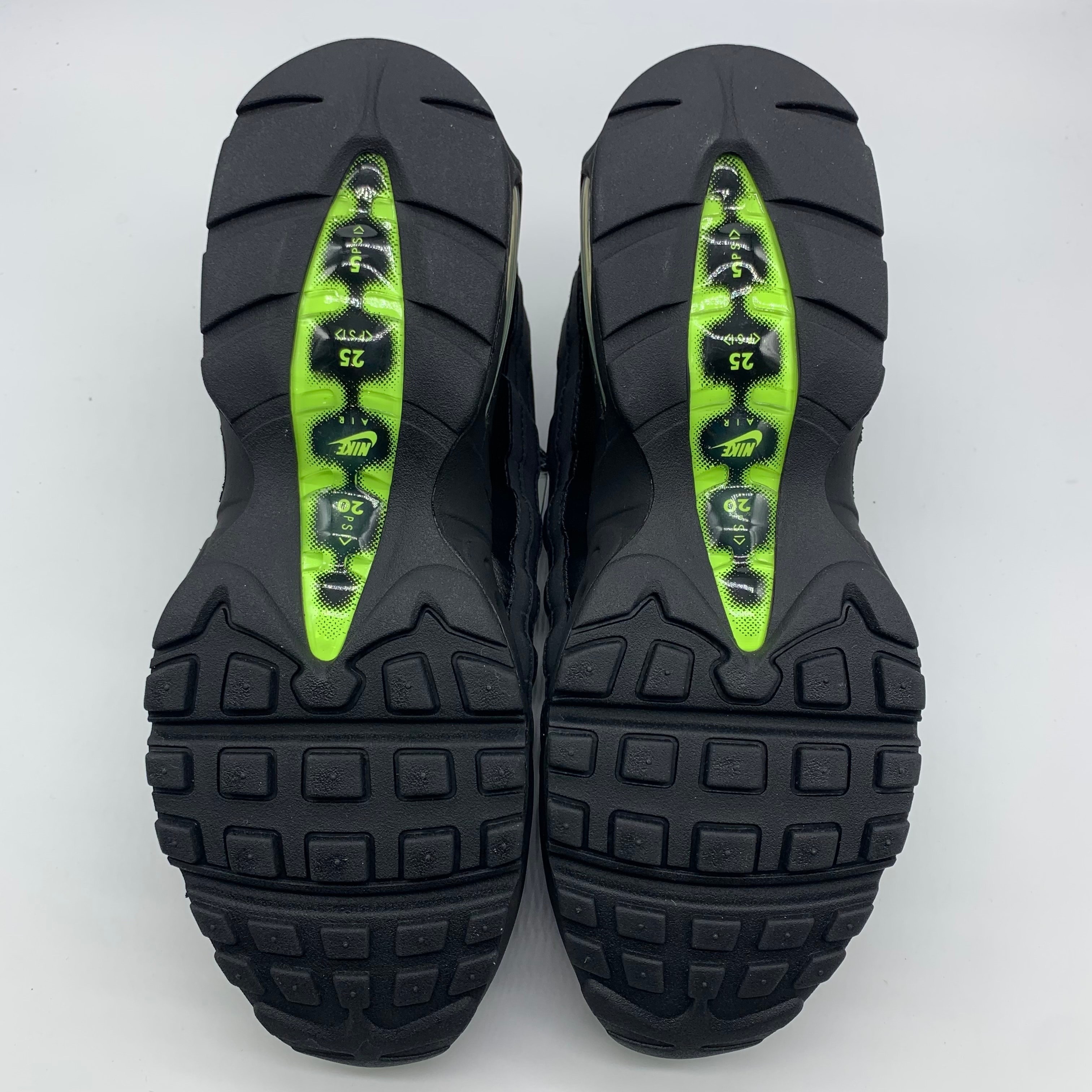 ナイキ エアマックス95 OG ビッグバブル "HRJK"