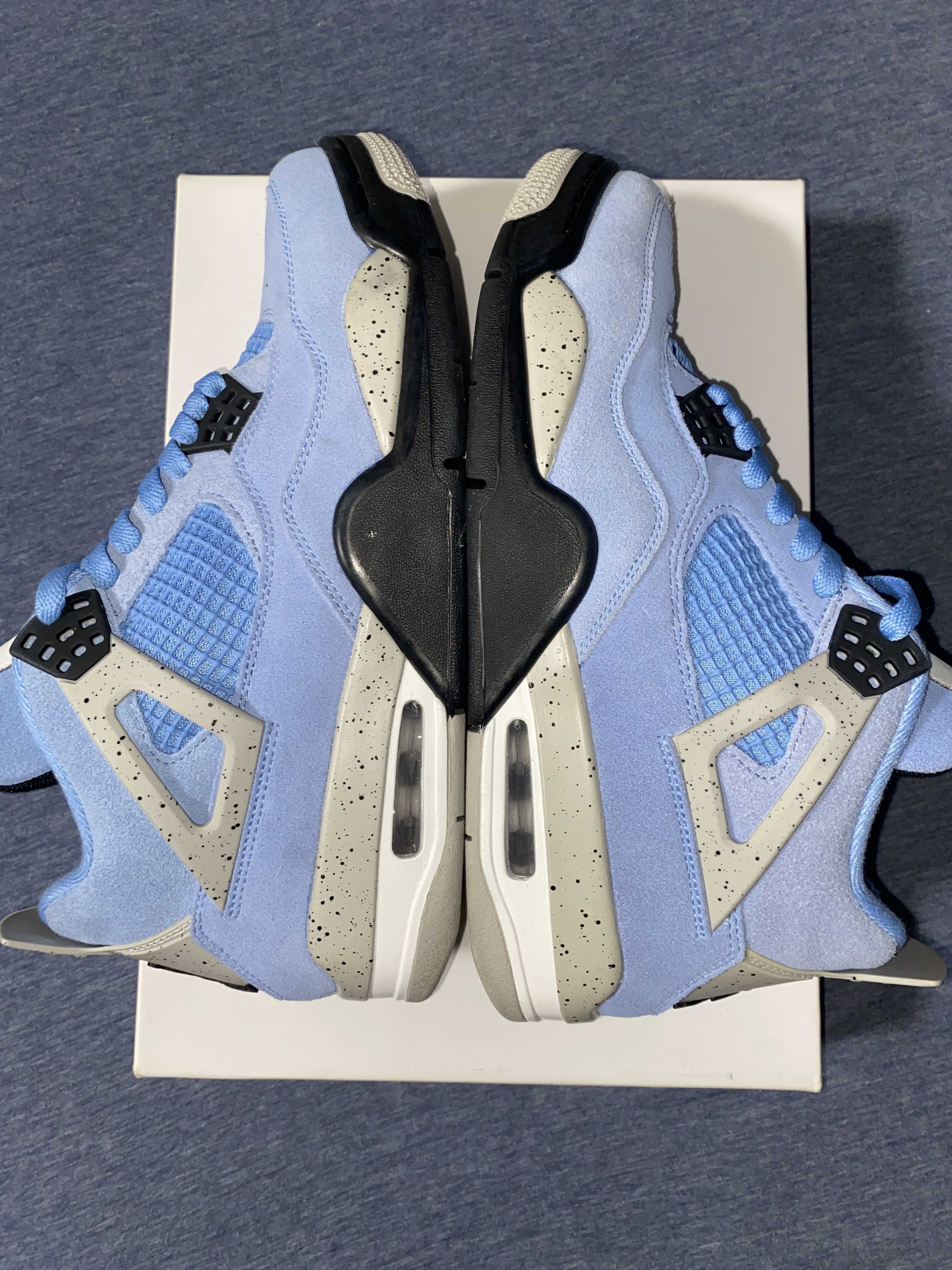Nike Air Jordan 4 "University Blue"
