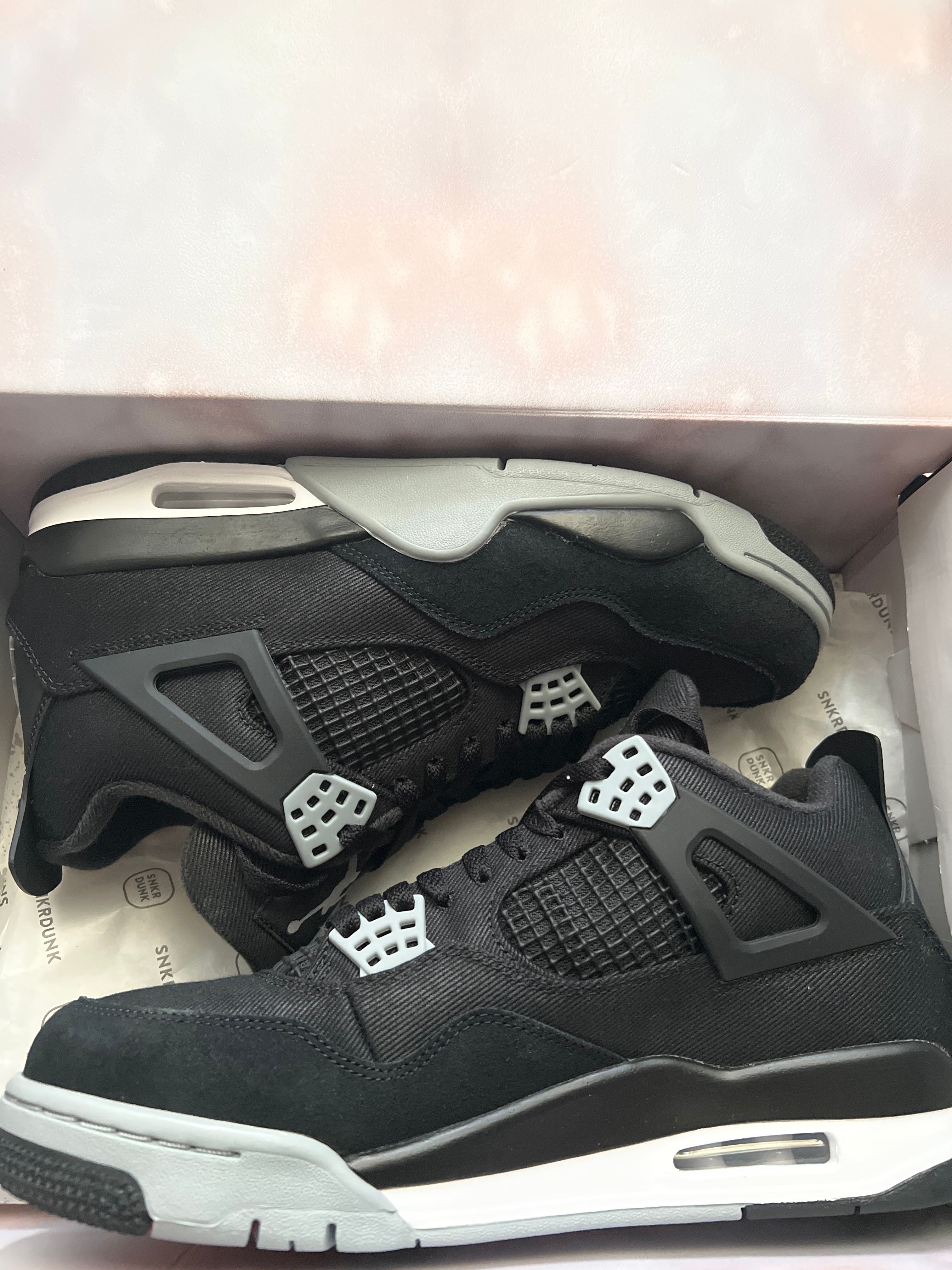 Nike Air Jordan 4 SE "Black and Light Steel"