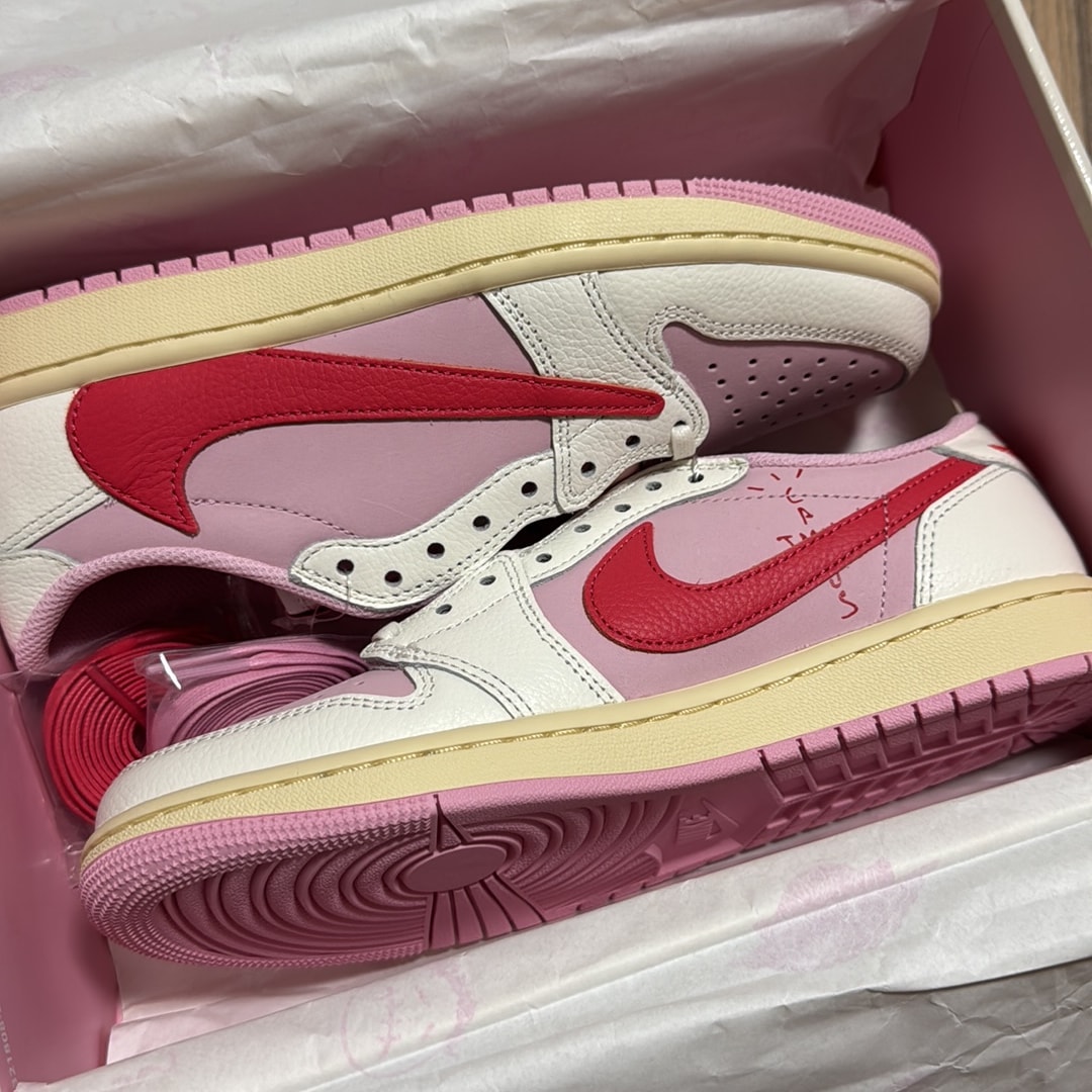Travis Scott × Nike Air Jordan 1 Retro Low OG "Sail/Tropical Pink"