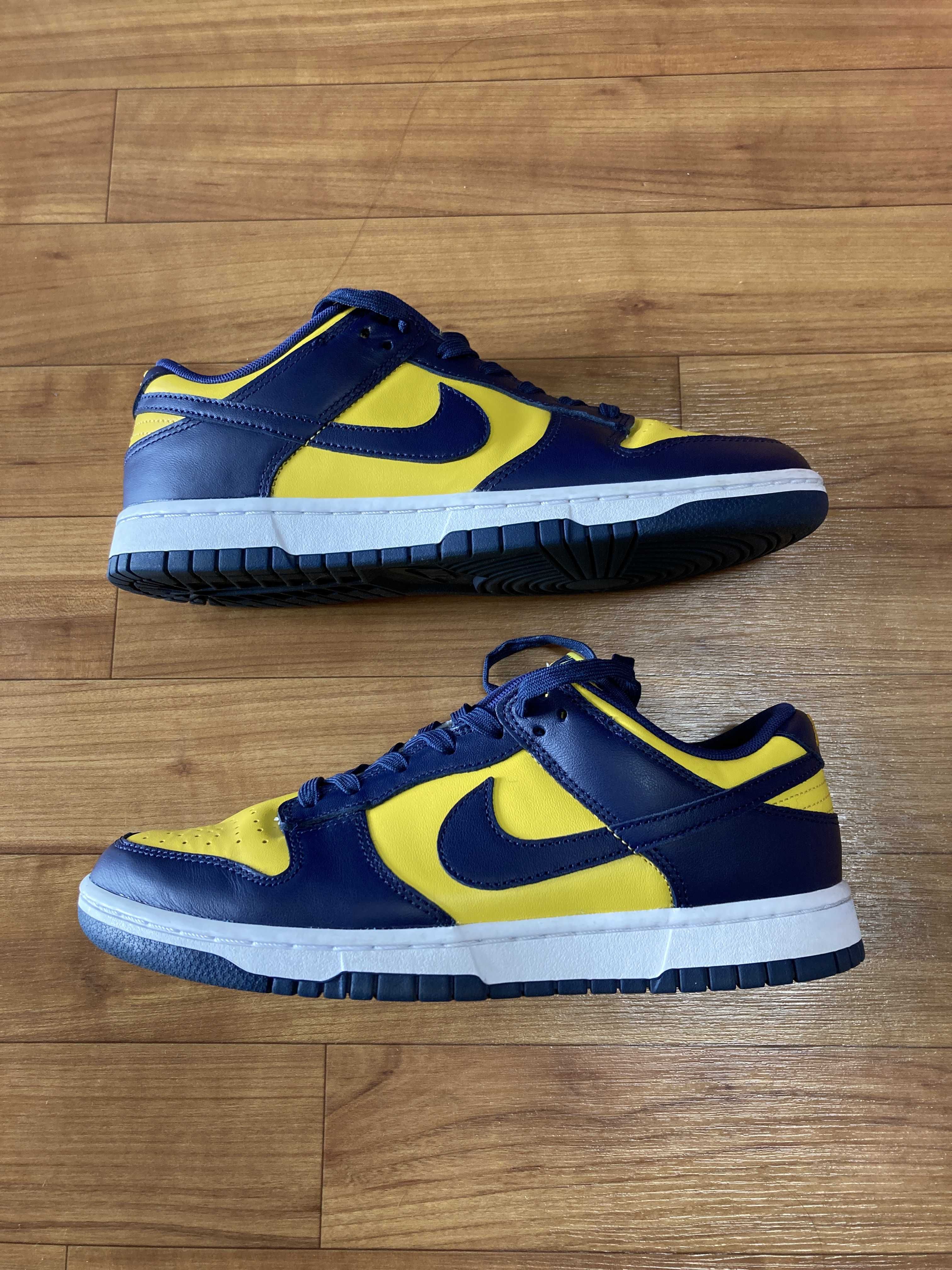 Nike Dunk Low "Michigan"
