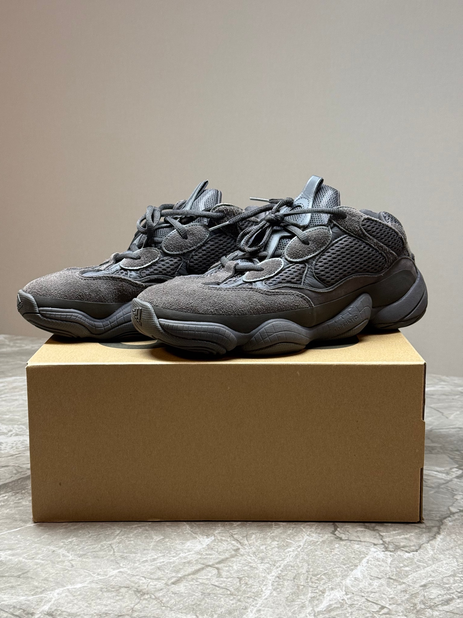 adidas YEEZY 500 "Utility Black"