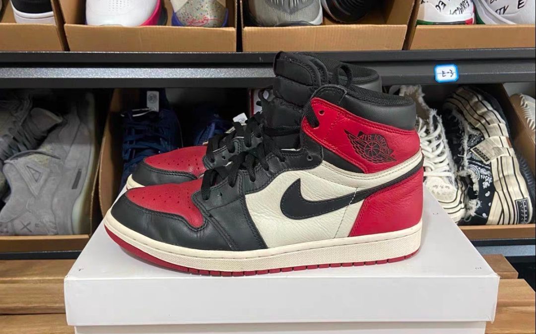 Nike Air Jordan 1 Retro High OG "Bred Toe"
