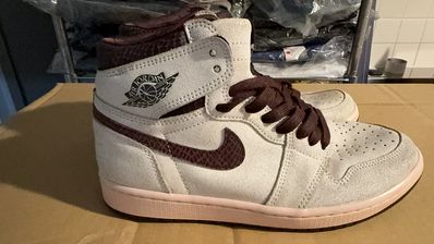 A Ma Maniere × Nike Air Jordan 1 Retro High OG "Sail and Burgundy"