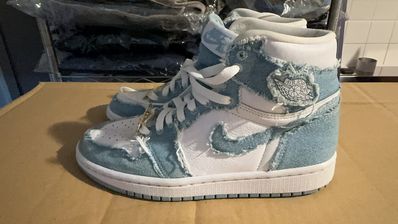 Nike Women's Air Jordan 1 High OG "Denim"