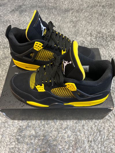 Nike Air Jordan 4 Retro "Thunder"(2023)