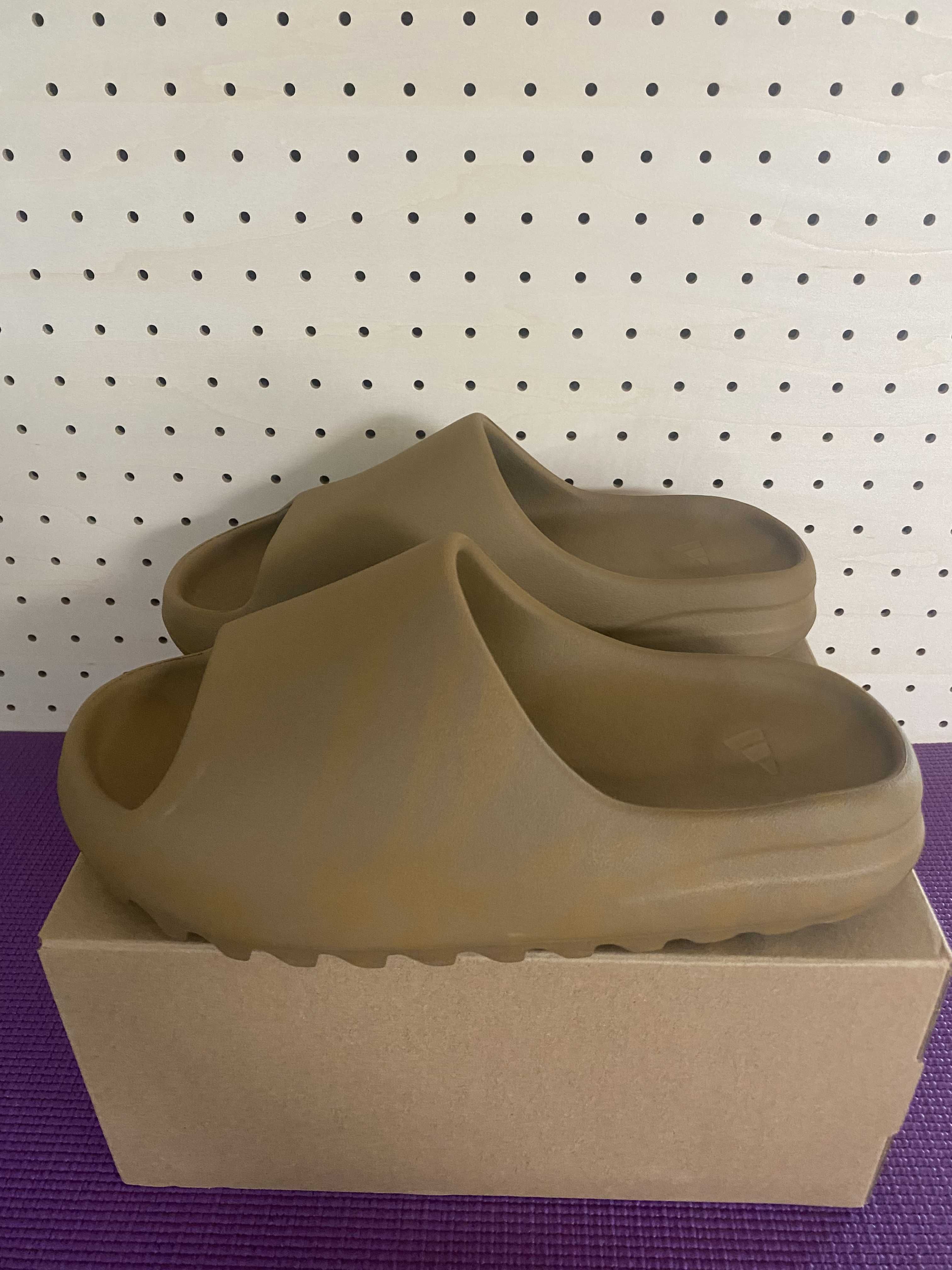 adidas YEEZY Slide "Ochre"