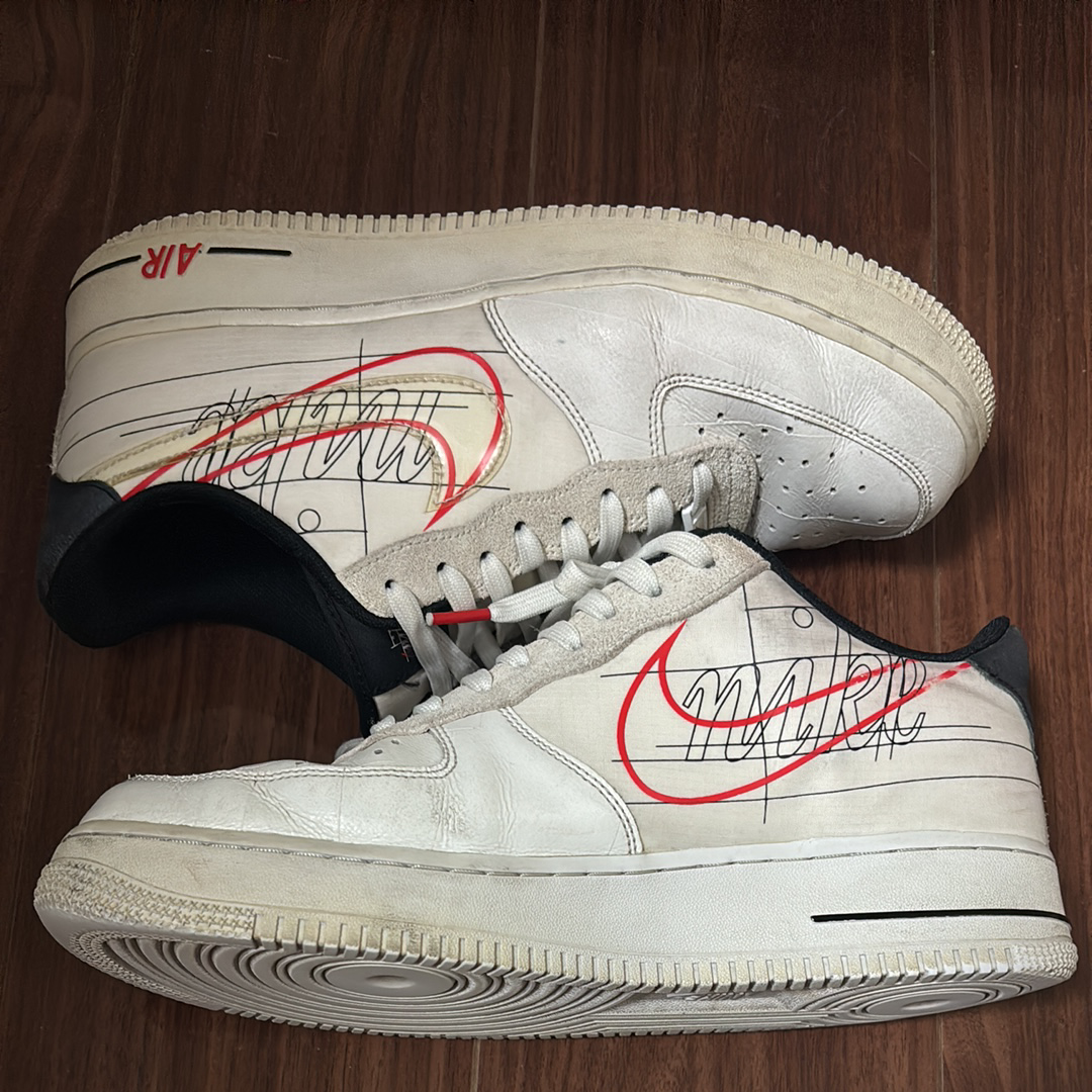 ナイキ エアフォース ロー "スクリプト スウッシュ パック"