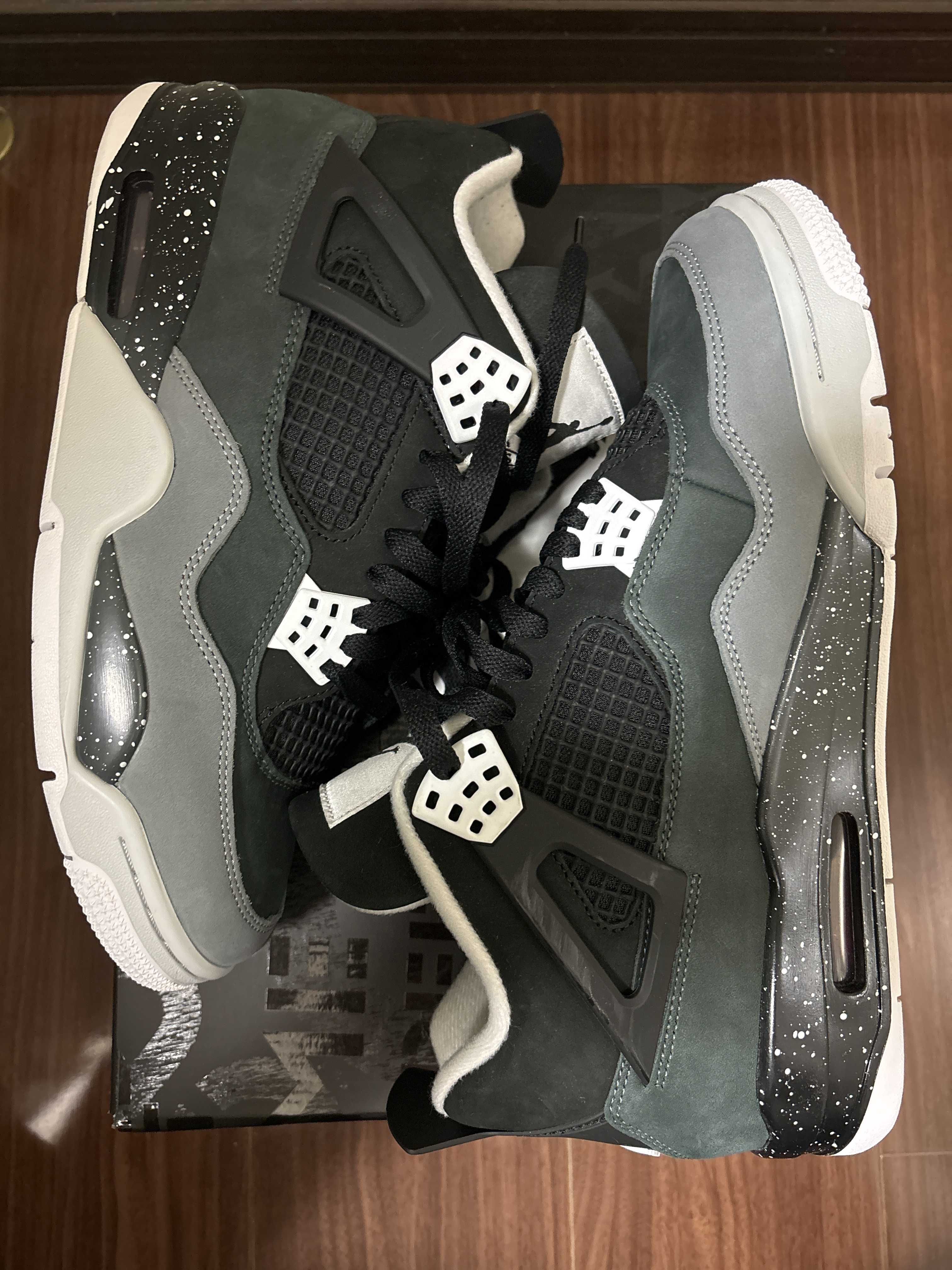 Nike Air Jordan 4 Retro "Fear"