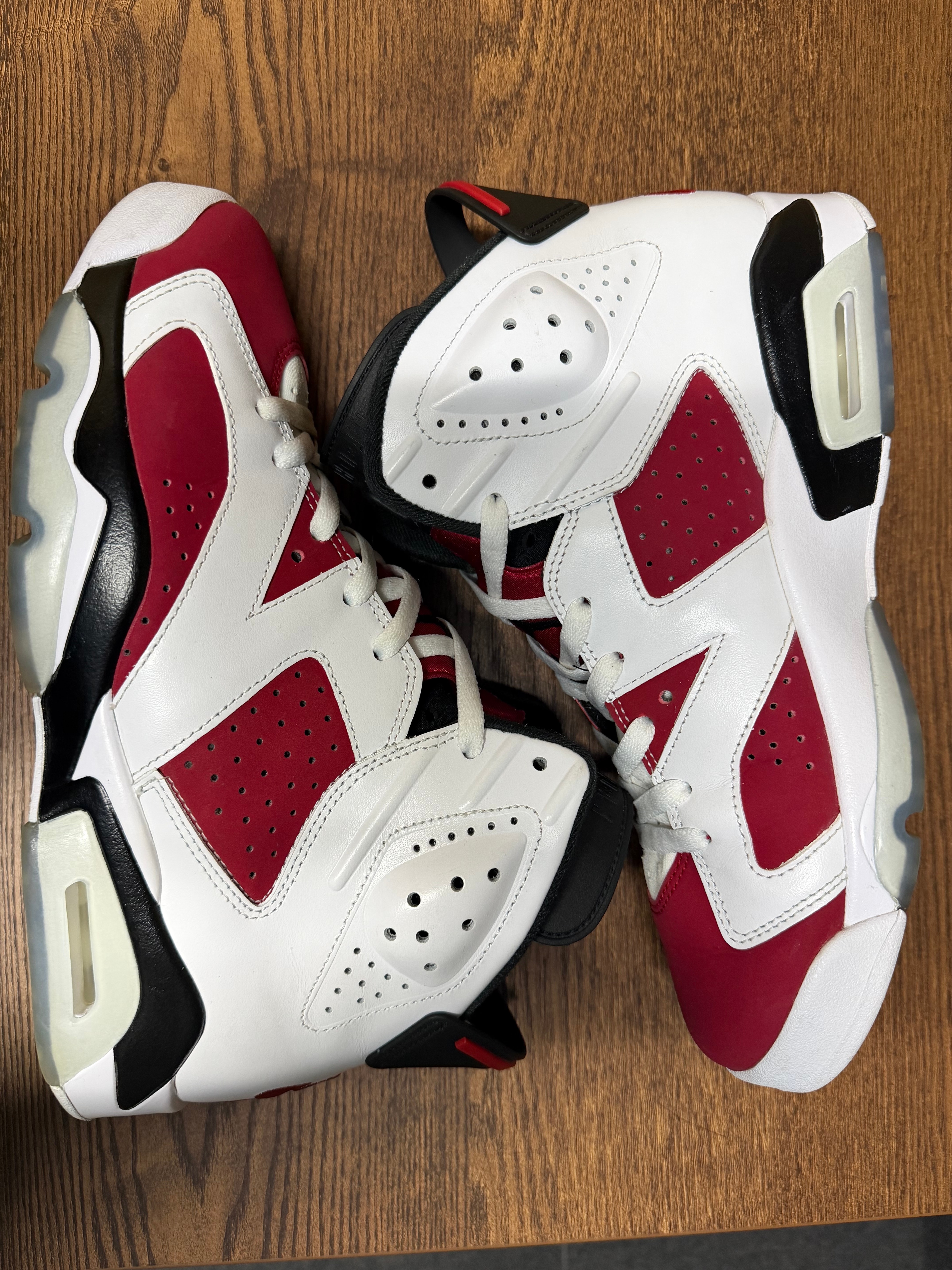 Nike Air Jordan 6 "Carmine" (2021)