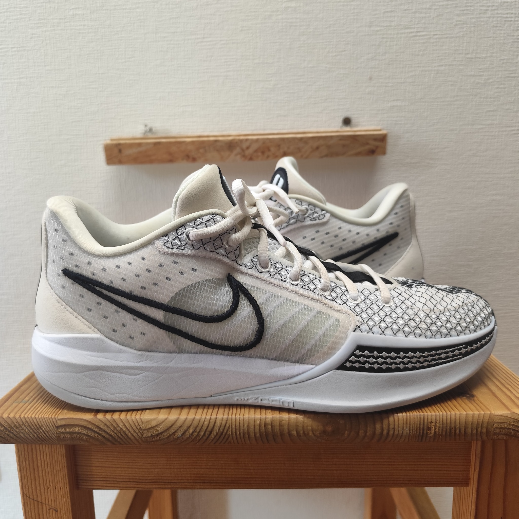 Nike Women's Sabrina 1 