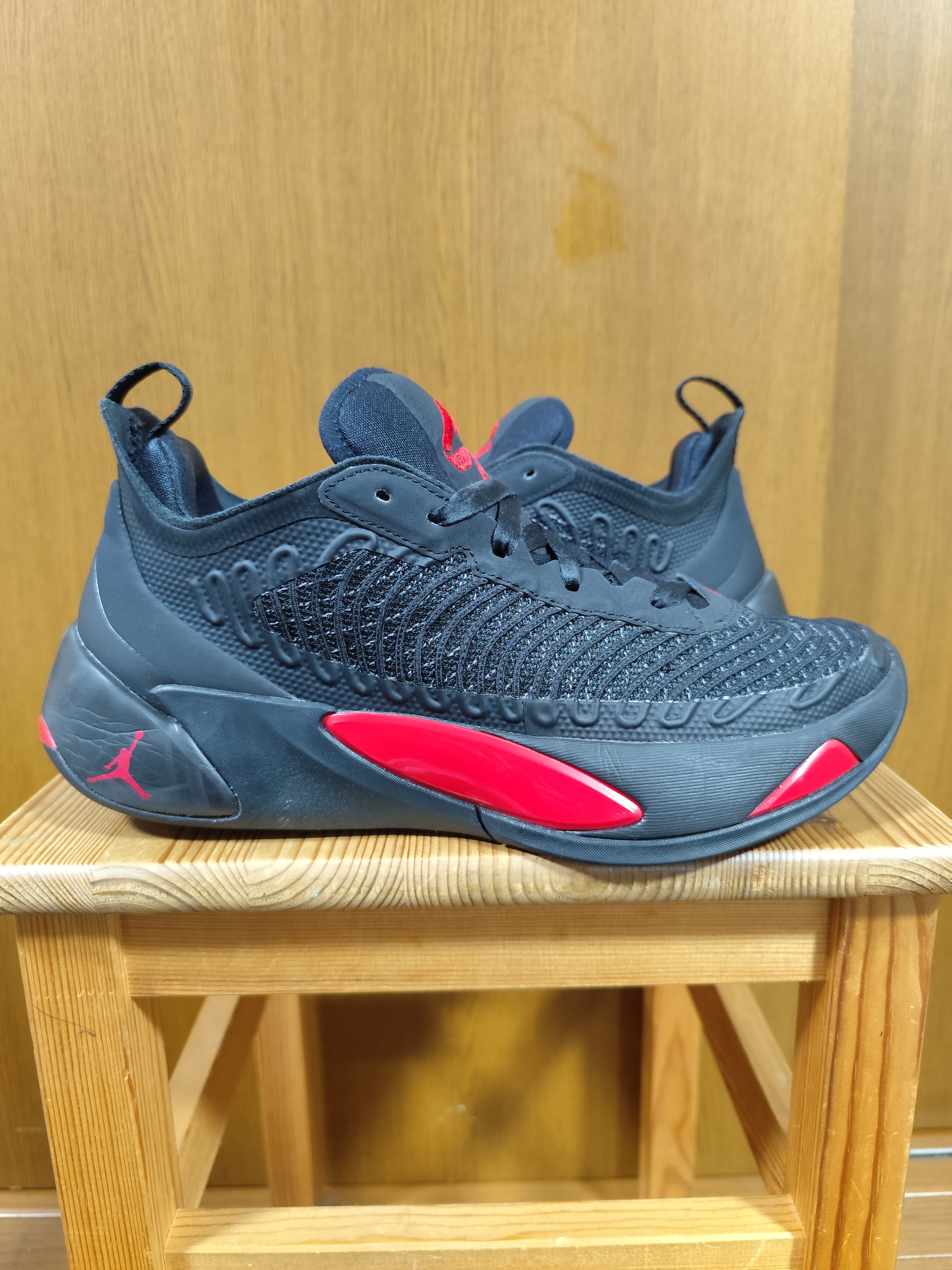 Nike Jordan Luka 1 "Bred"