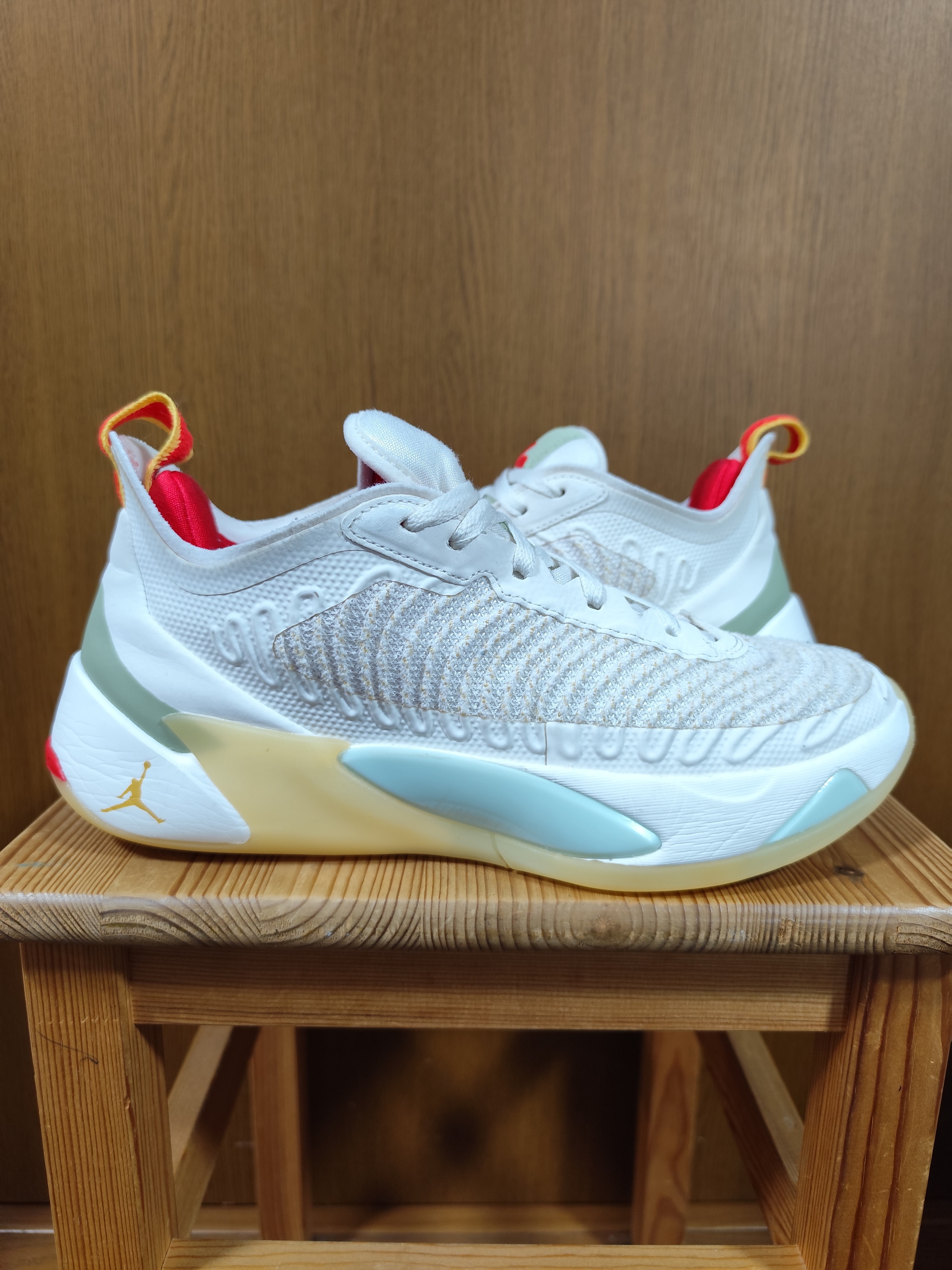 ナイキ エアジョーダン ルカ1 "イヤー オブ ザ ラビット"