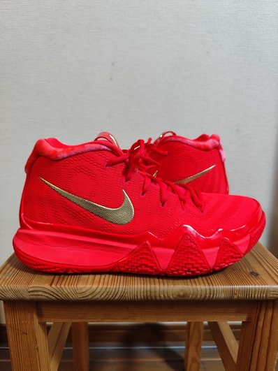 Nike Kyrie 4 "Red Carpet"