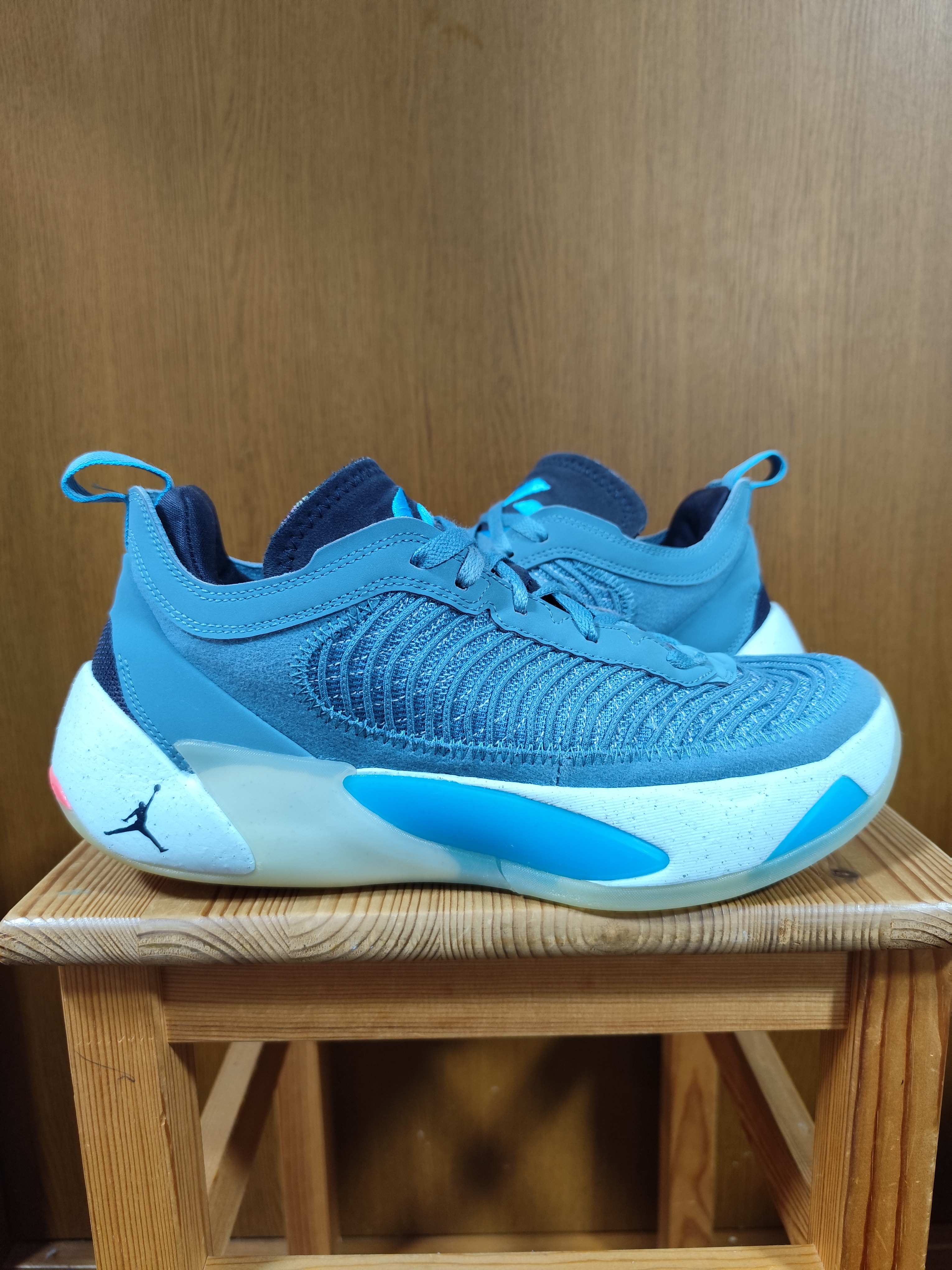 ナイキ ジョーダン ルカ1 ネクストネイチャー "ノイズアクア"