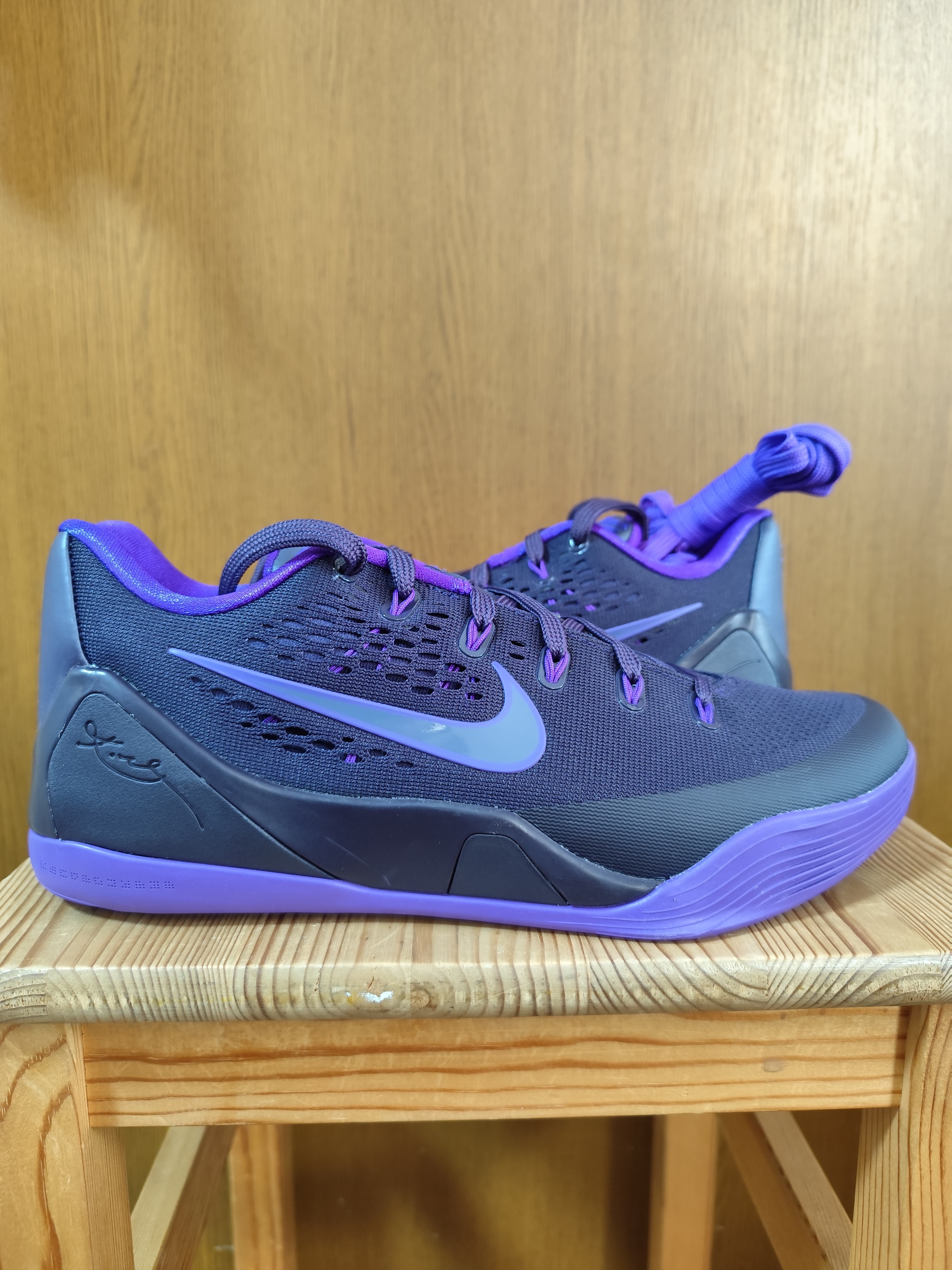 ナイキ コービー9 エリート ロー EM プロトロ "パープルダイナスティ"