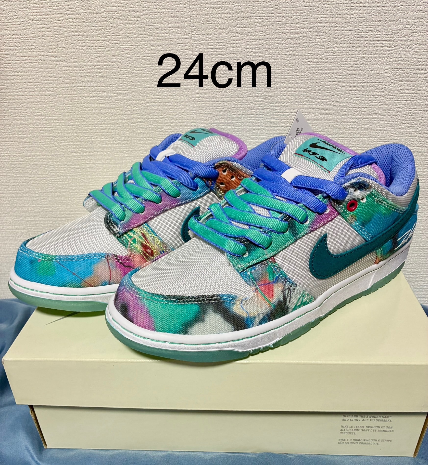 Futura × Nike SB Dunk Low "White and Geode Teal"