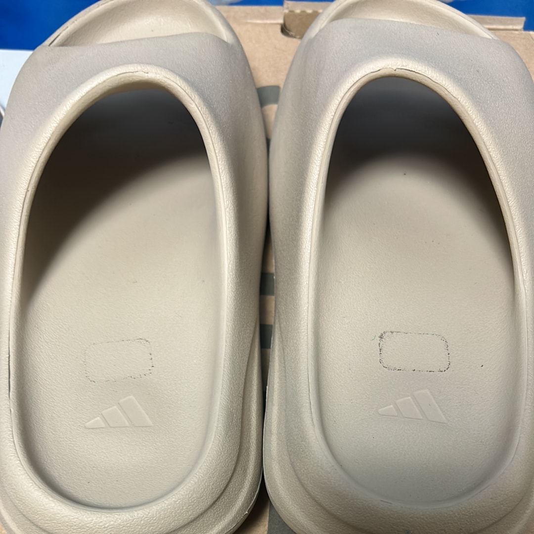 adidas YEEZY Slide "Pure" (GW1934)