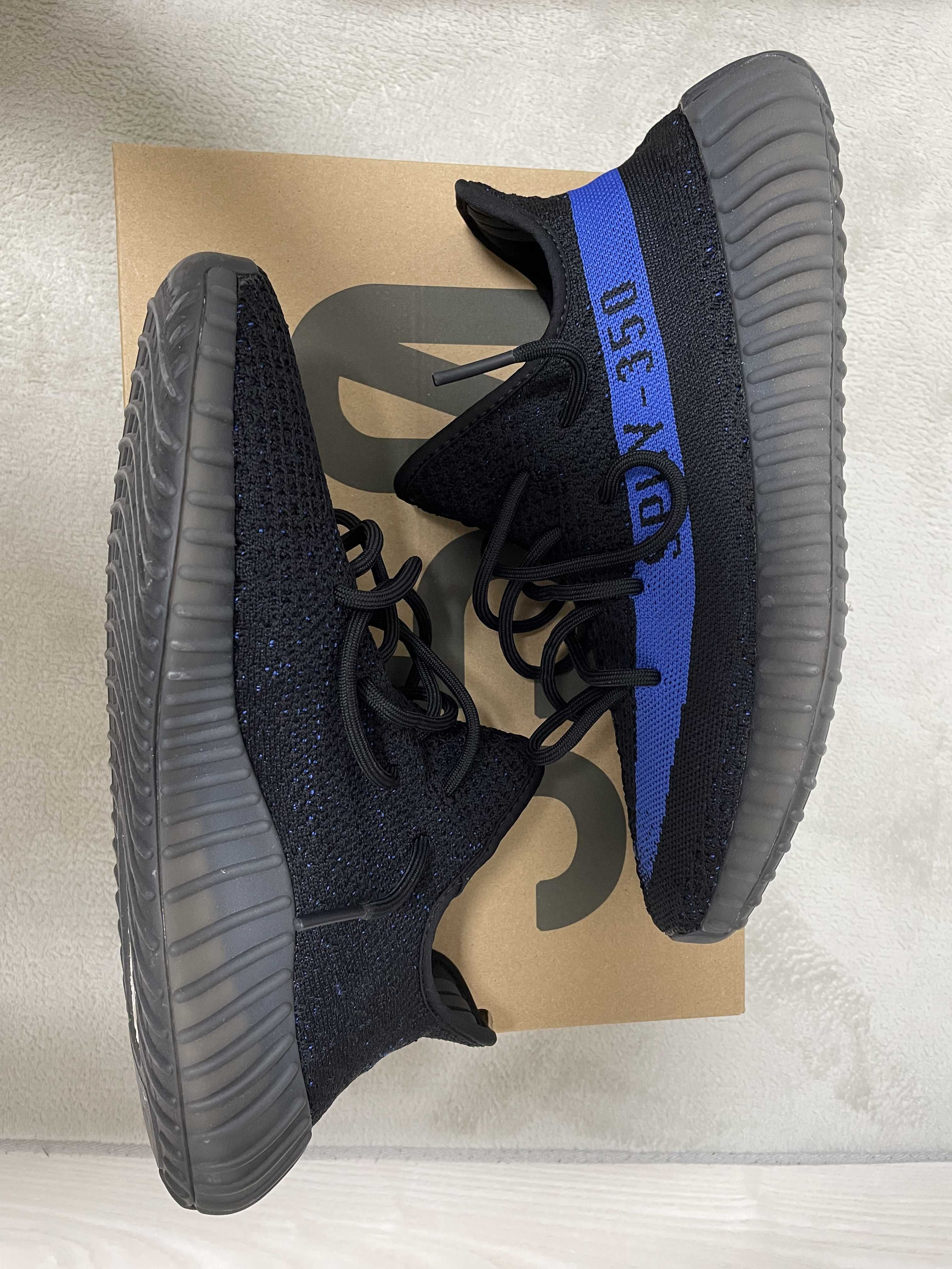 adidas YEEZY Boost 350V2 "Dazzling Blue"