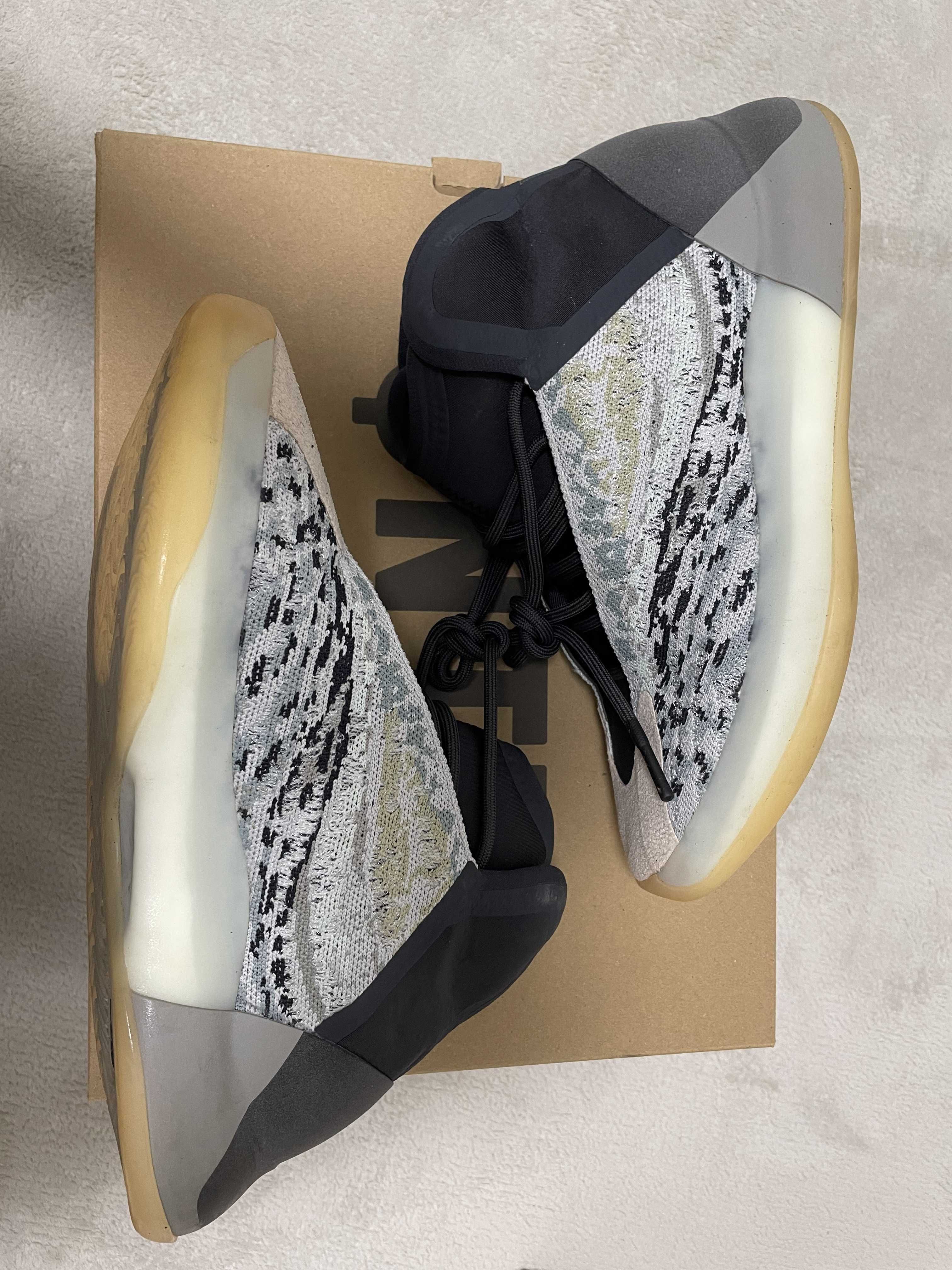 adidas YEEZY QNTM "Sea Teal"